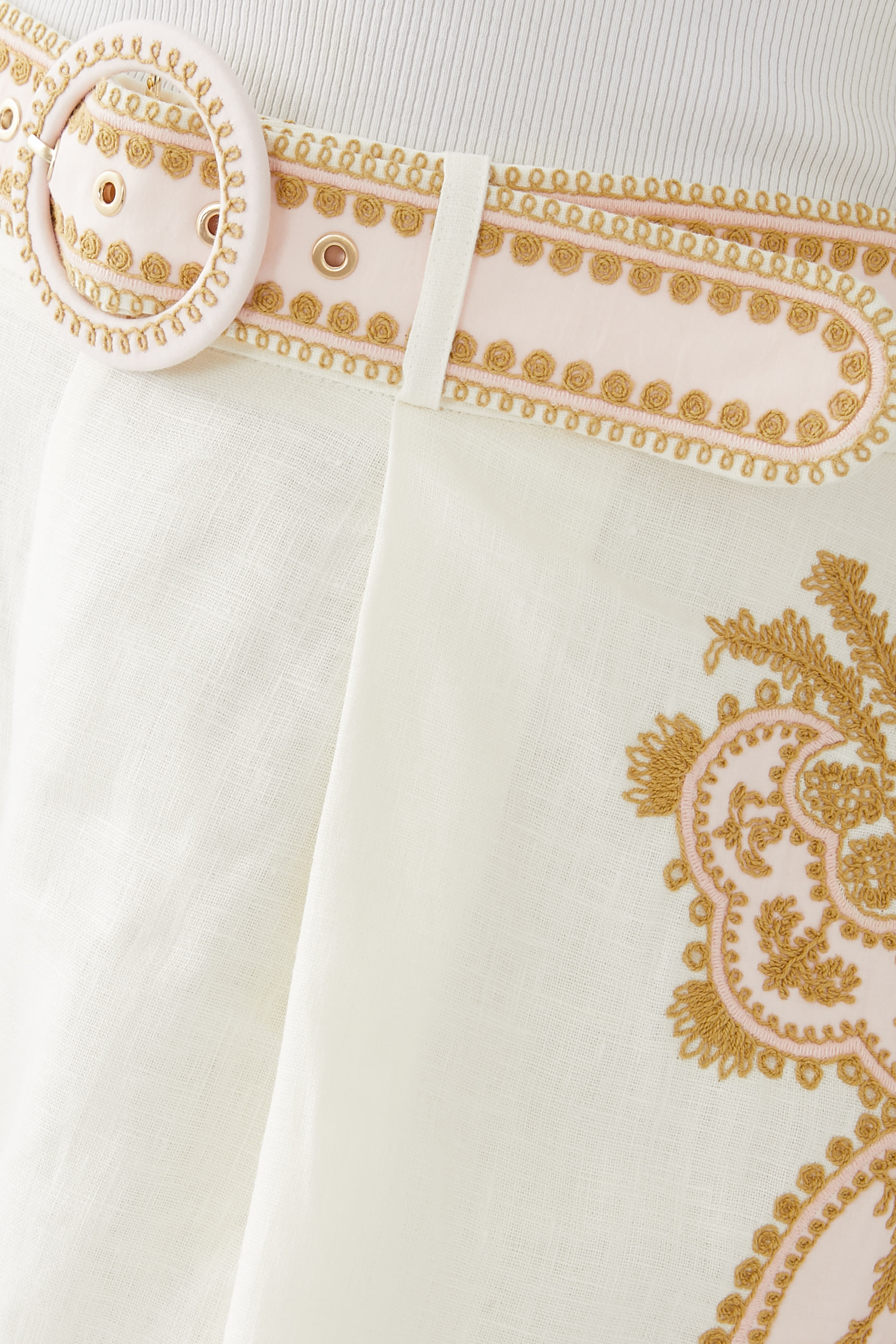 Waverly Embroidered Tuck Short