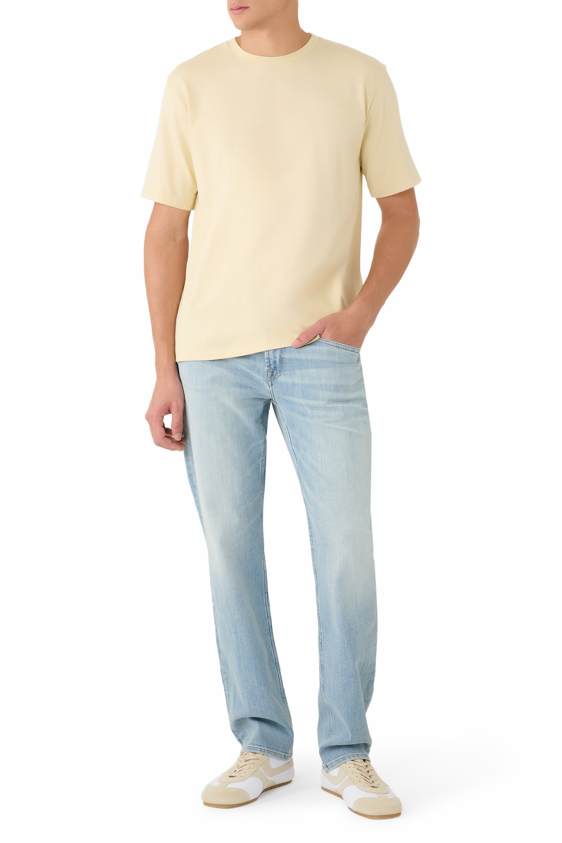 The Straight 32" Jeans 