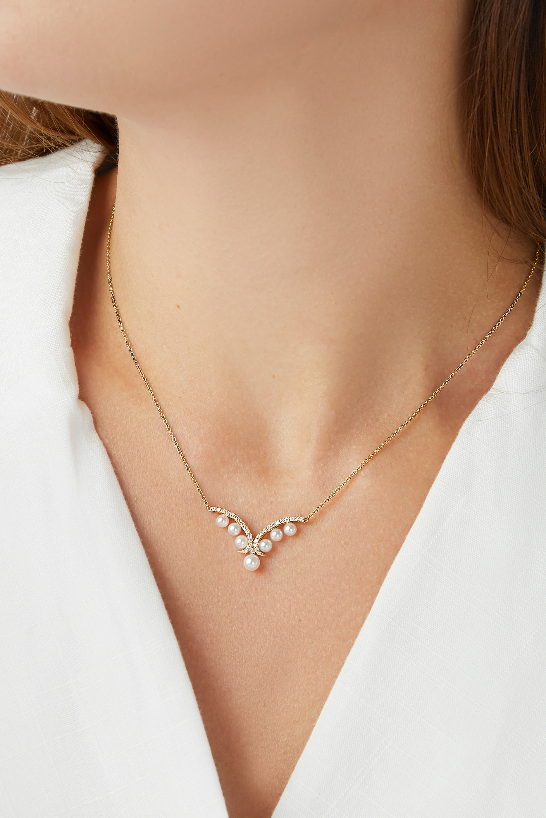 Sleek Pendant Necklace, 18k Yellow Gold, Diamonds & Akoya Pearl