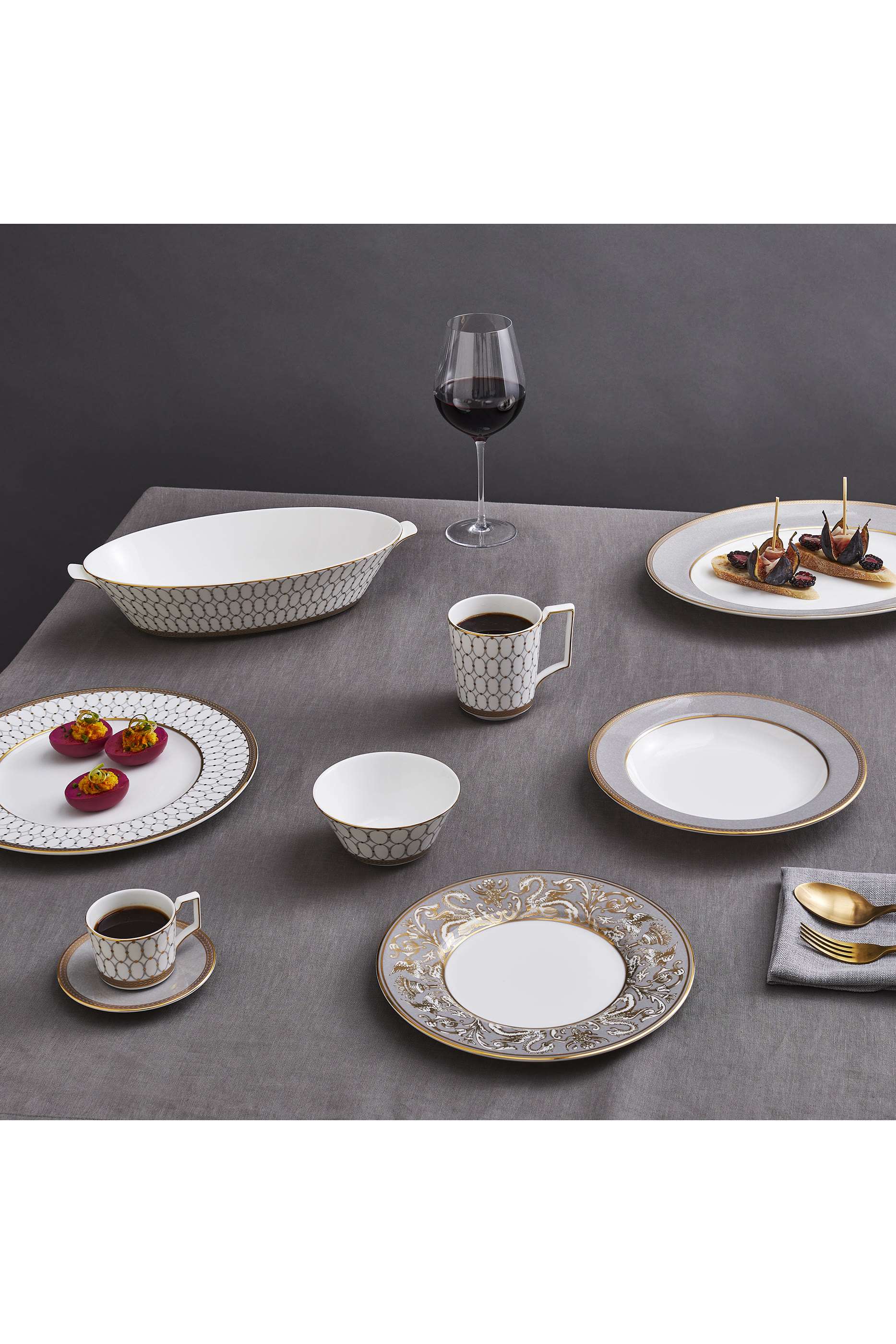 Renaissance Grey Plate