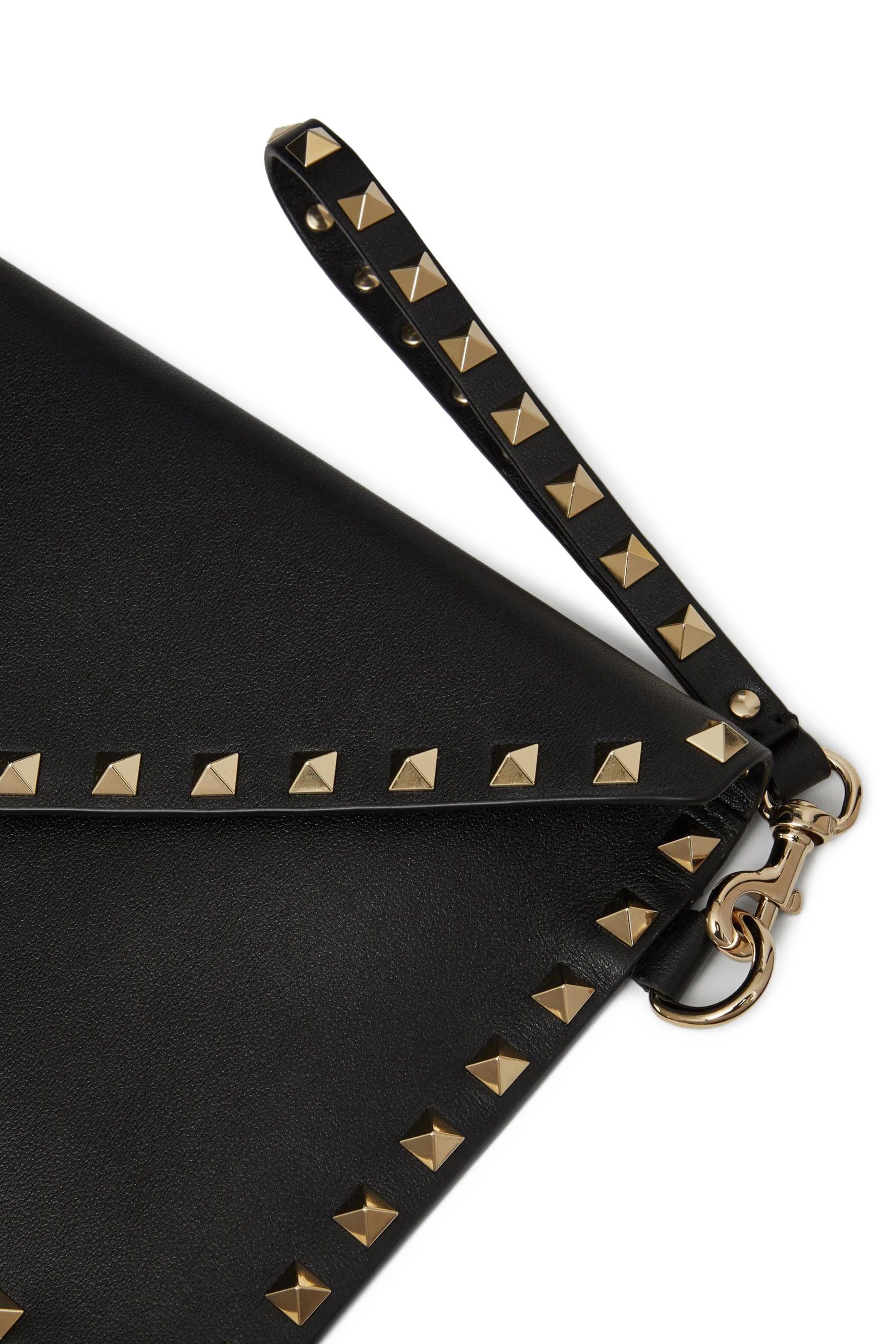  Rockstud Grainy Calfskin Pouch