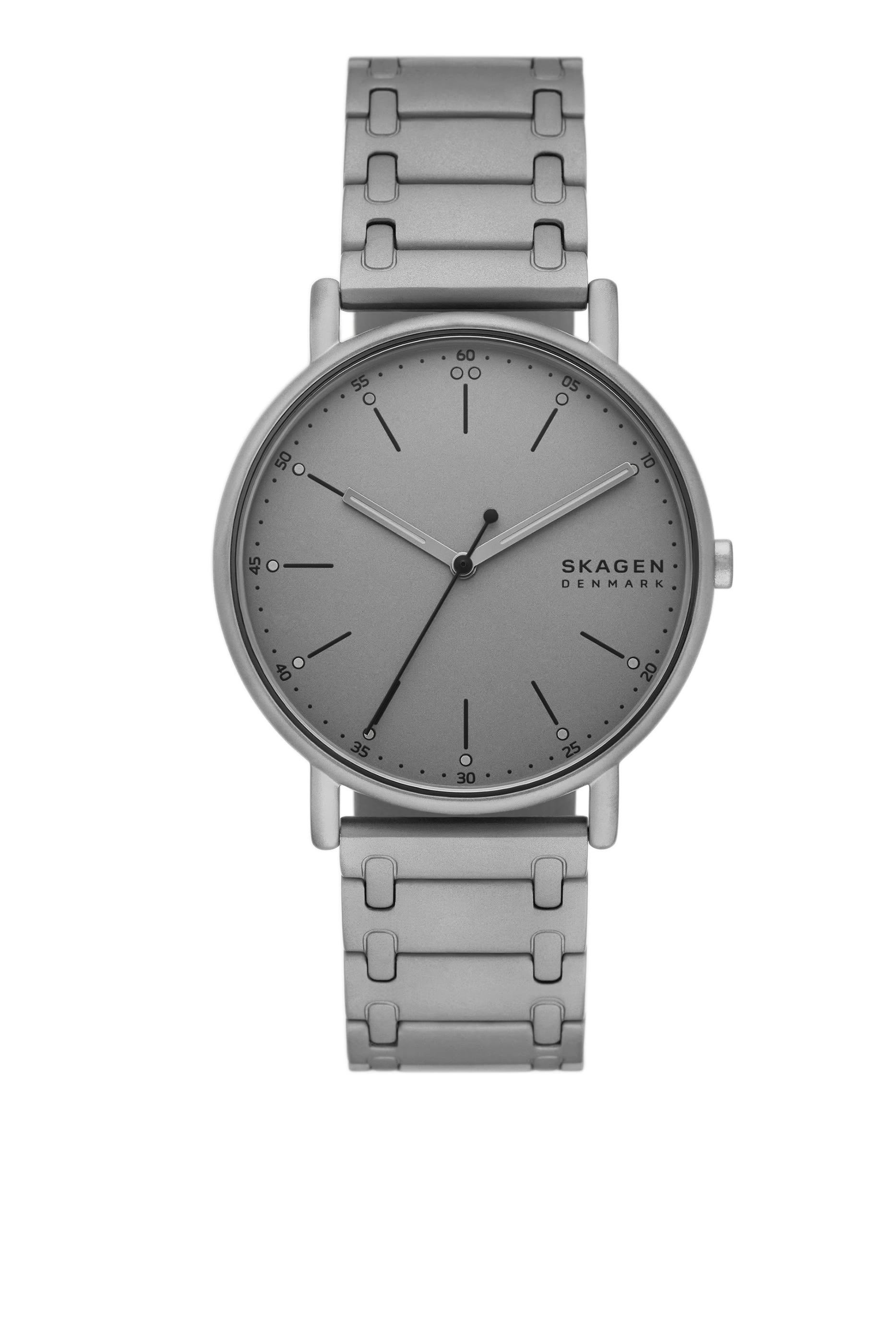 Signatur Three-Hand Stainless Steel Bracelet Watch