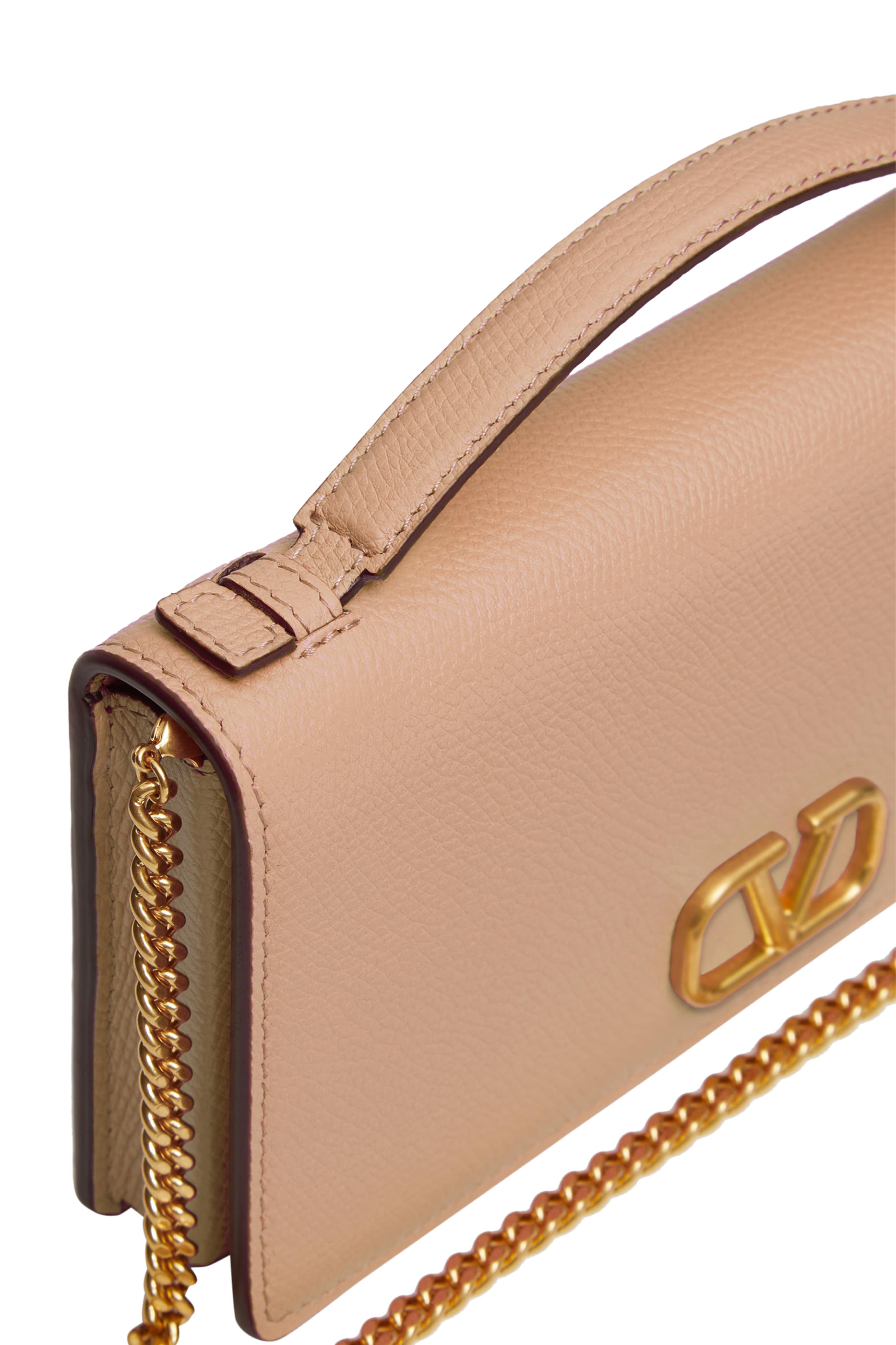 VLogo Signature Grainy Calfskin Wallet