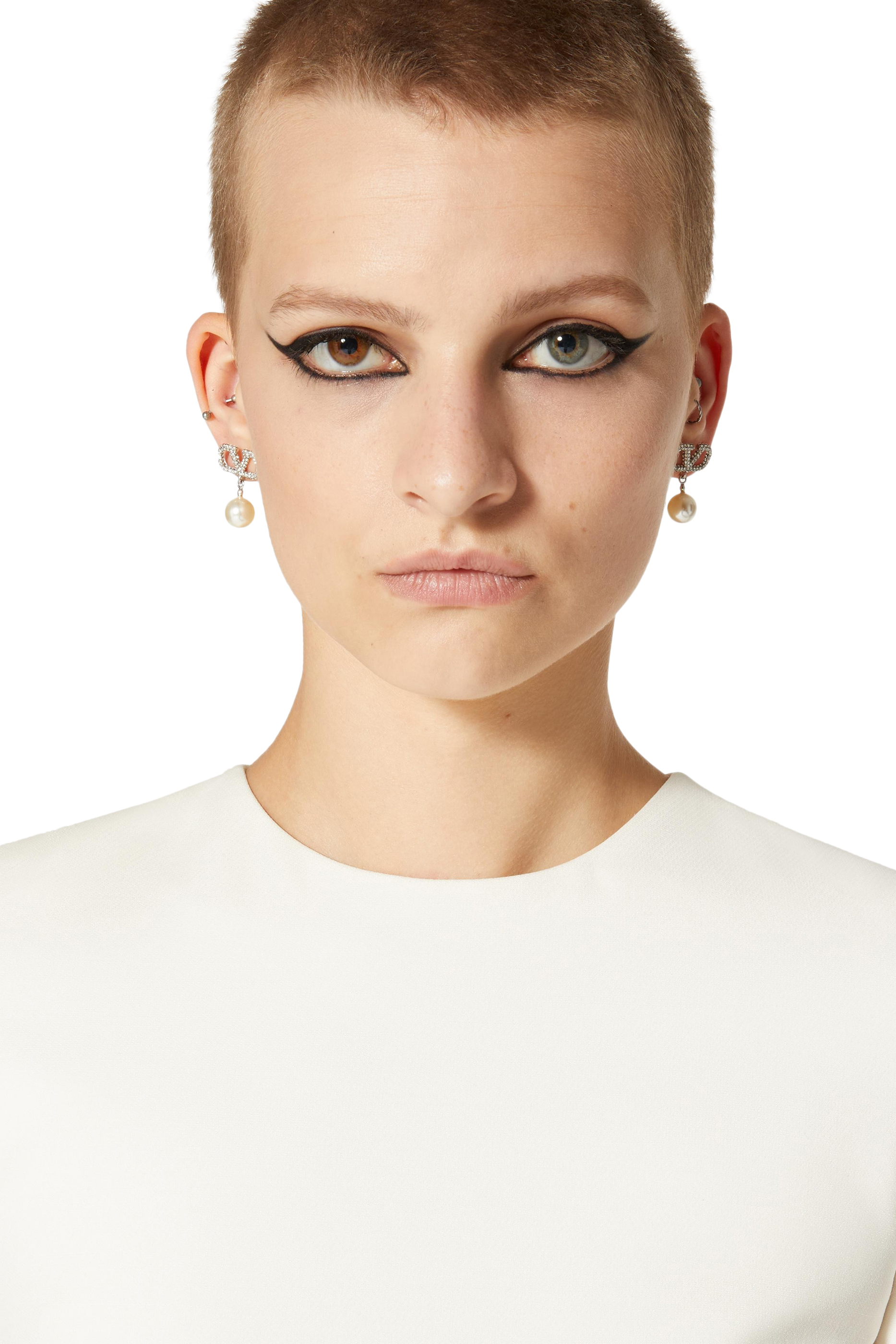 VLogo Signature Pearl Earrings