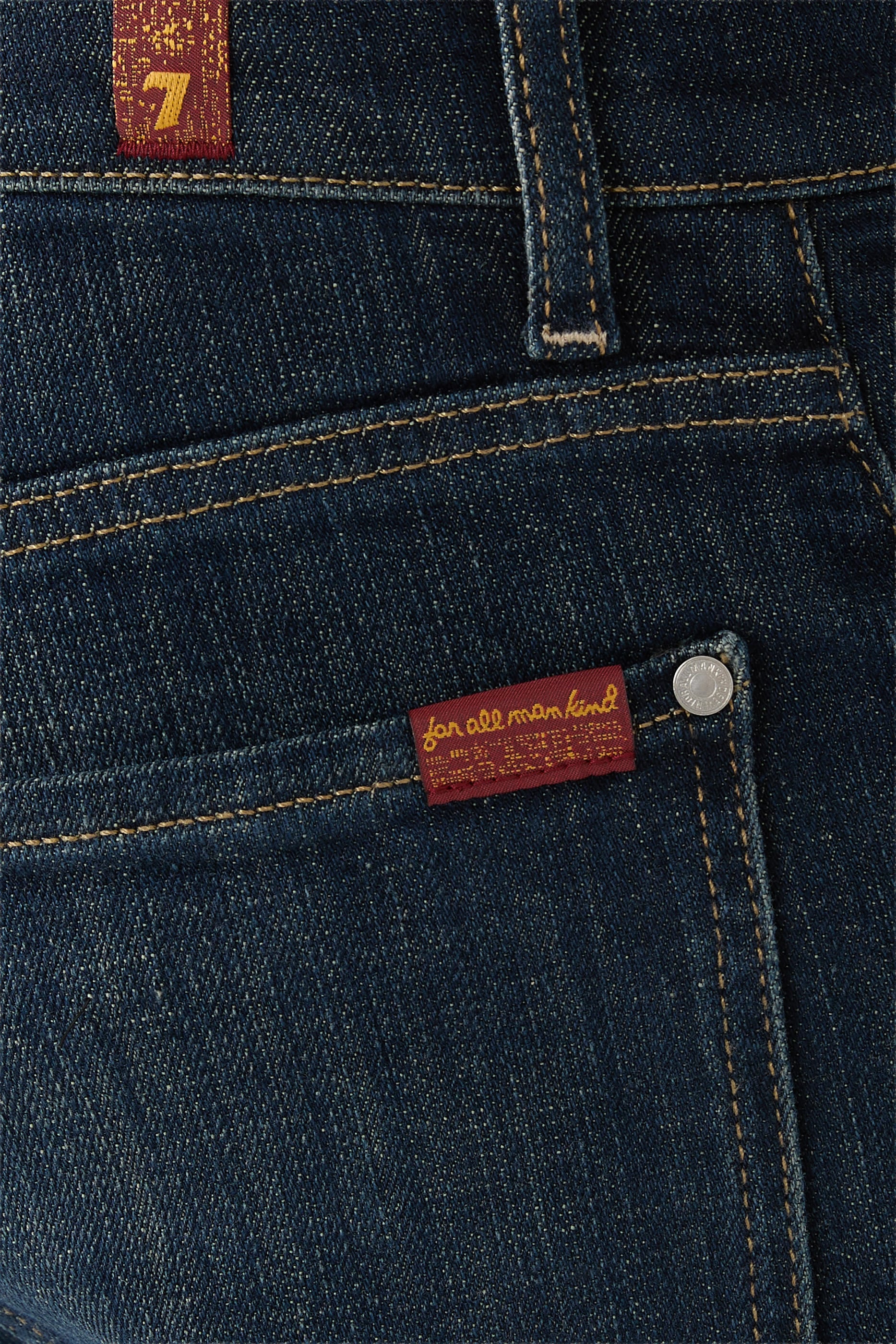 The Straight 32" Jeans 