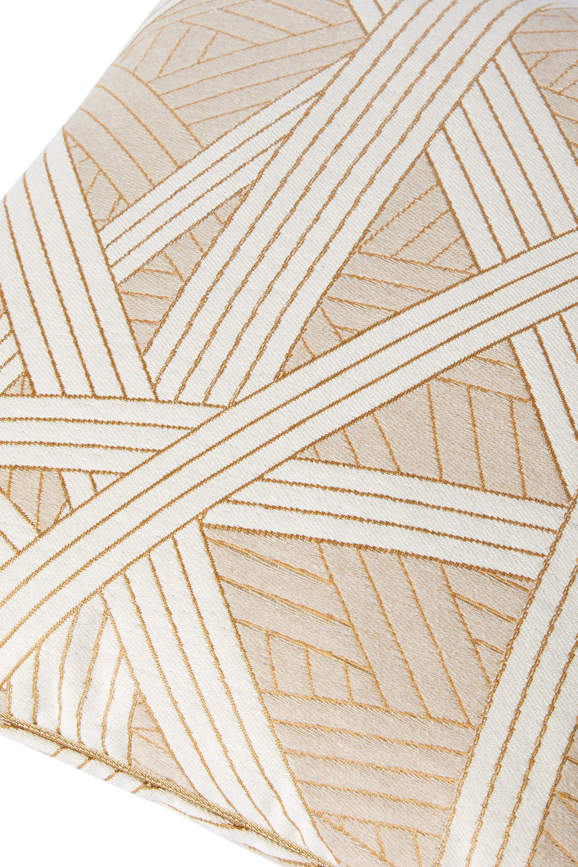 Nastri Cushion