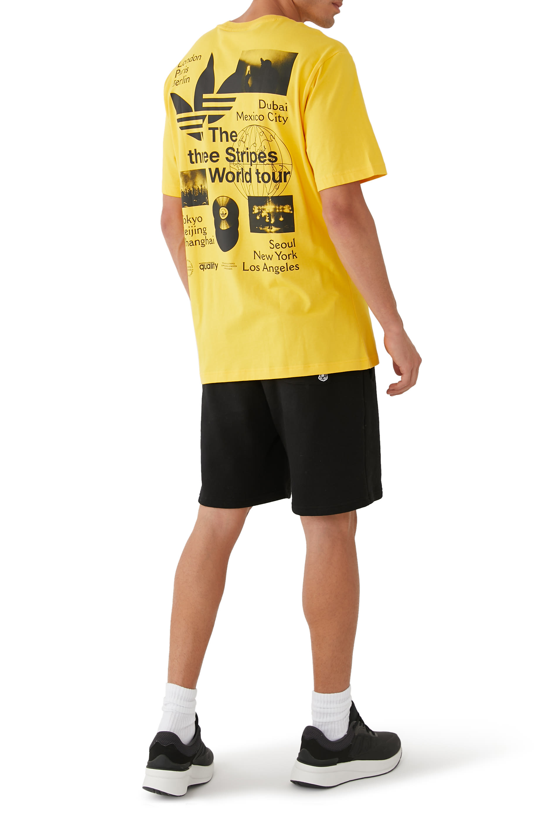 Graphic Logo Short Sleeves T-shirt