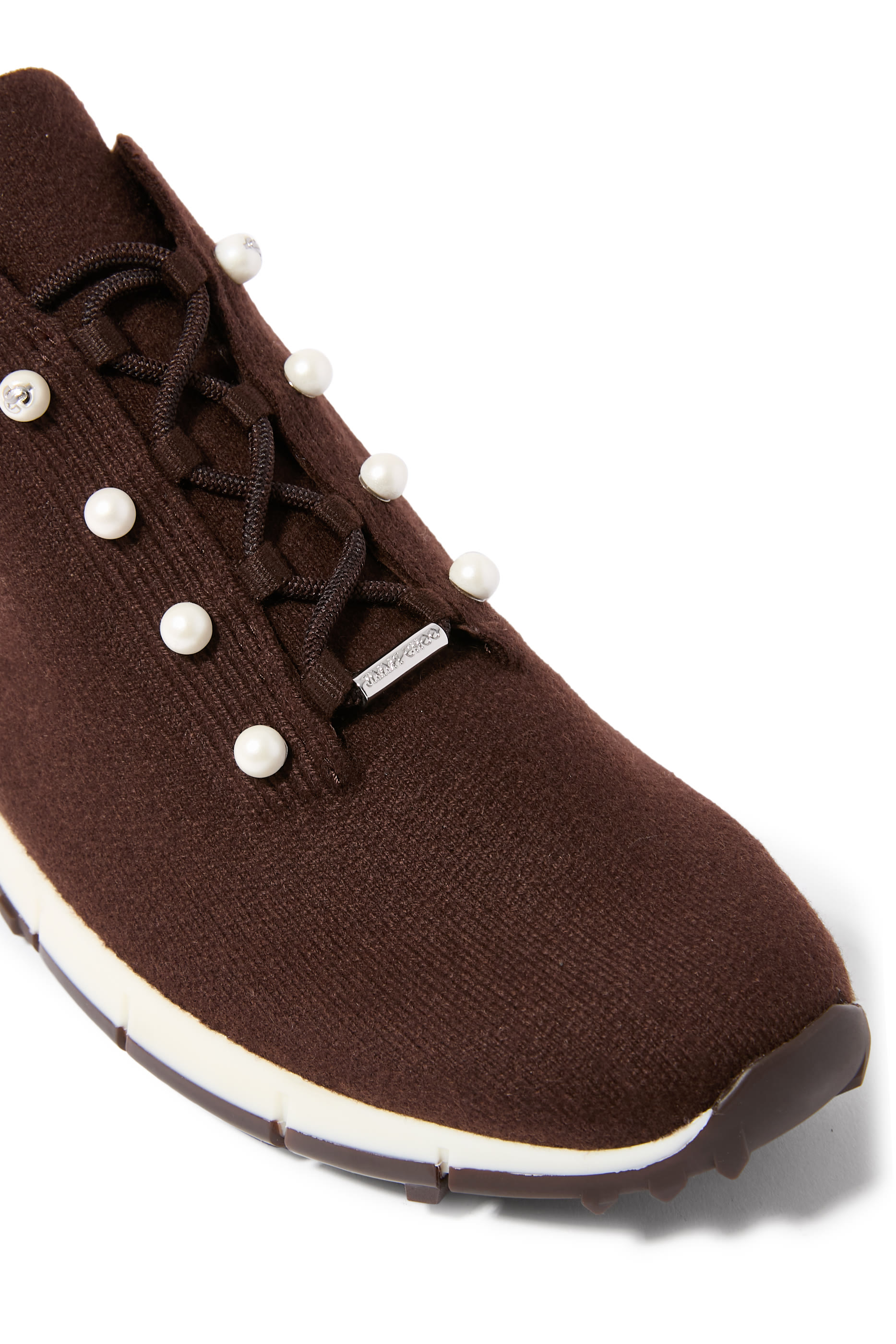 Veles Low Top Sneakers