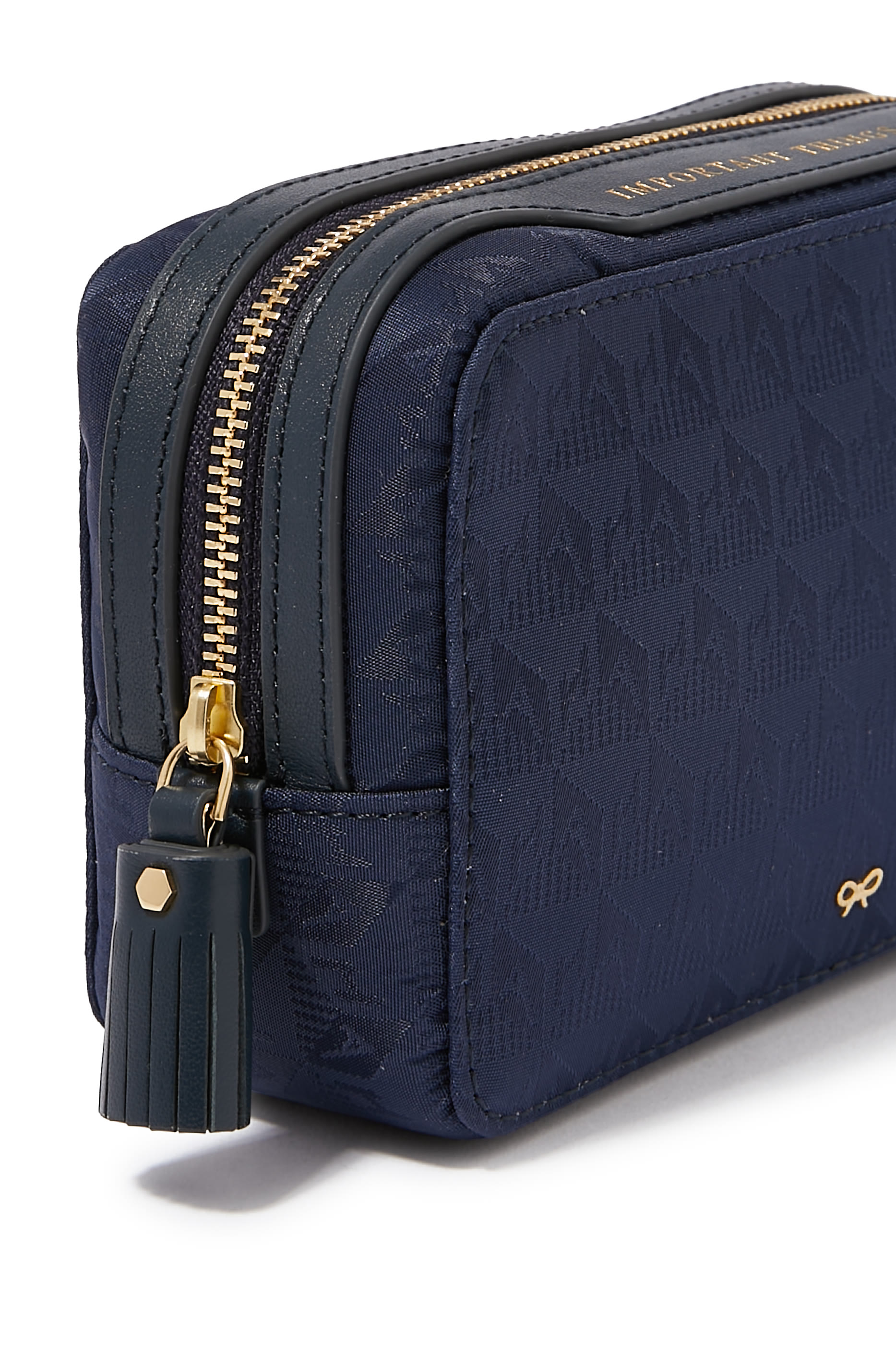 Logo Important Things Pouch