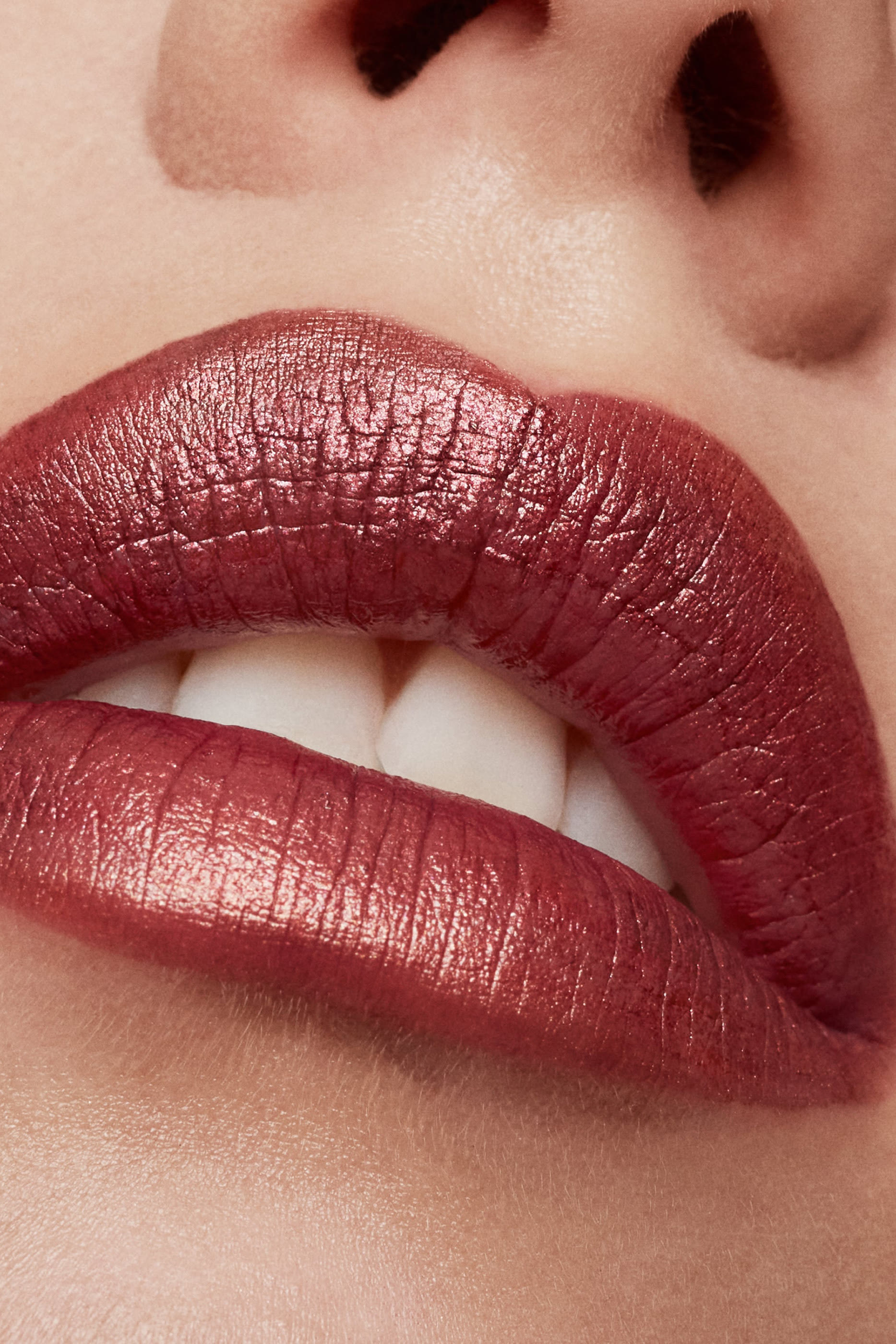 Shimmering Lipstick