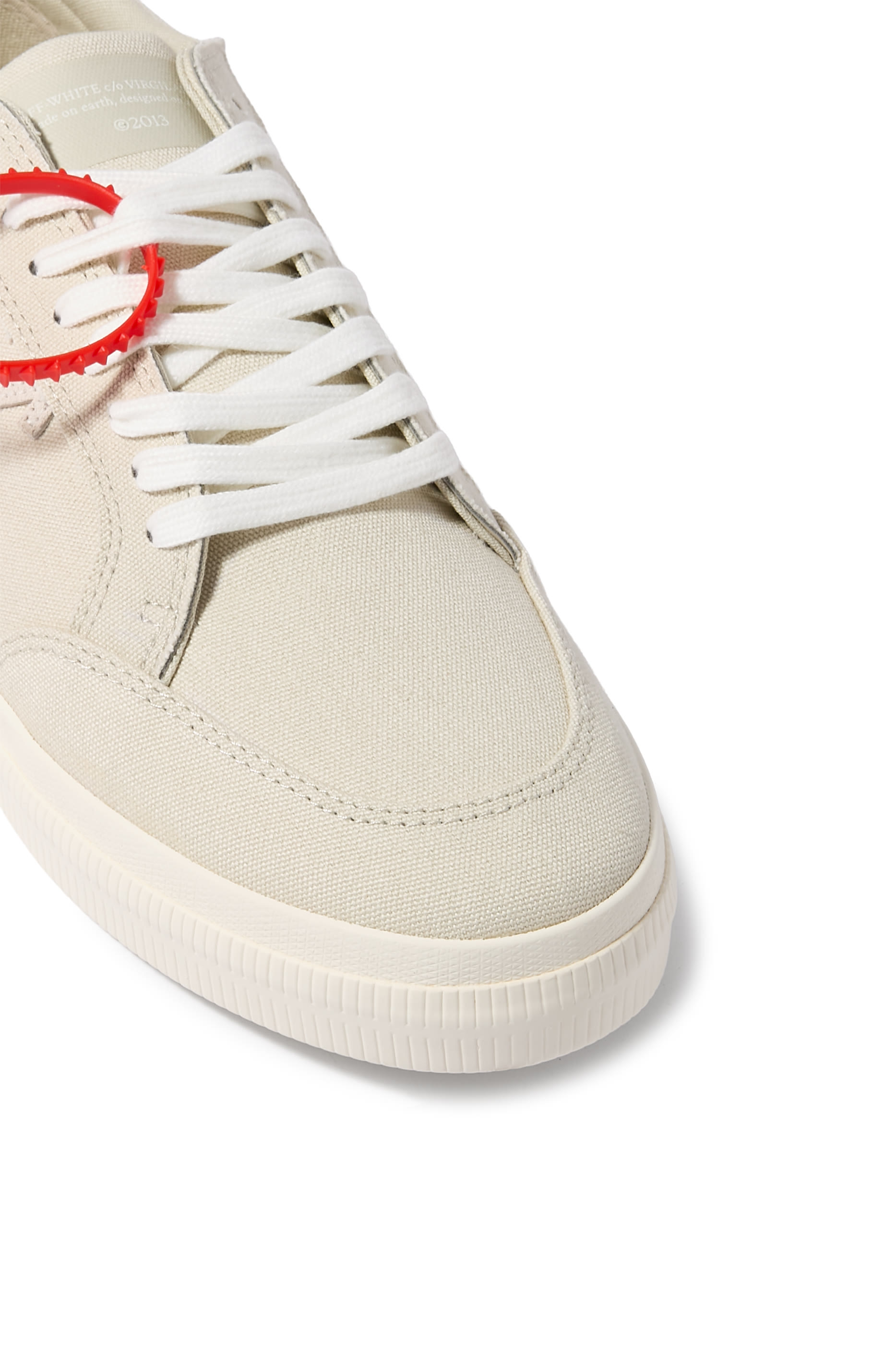 Logo Appliqu&eacute; Sneakers