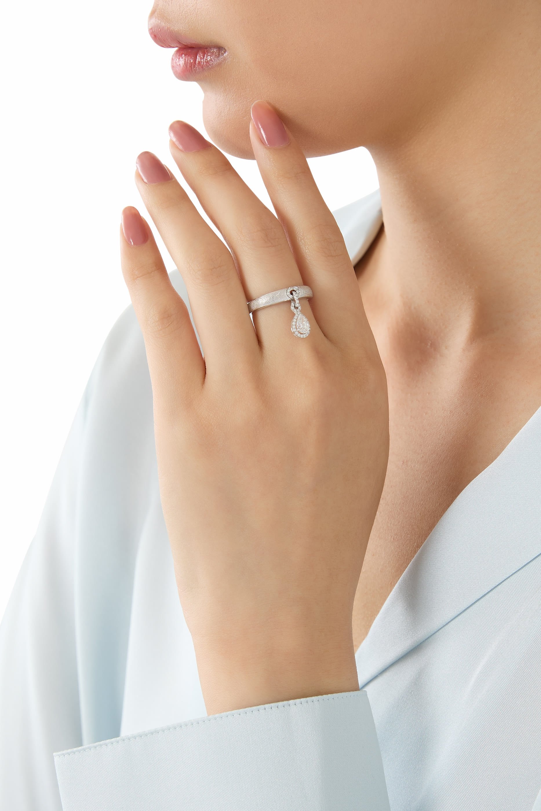 Dusted Chaines Ring, 18k White Gold & Diamonds