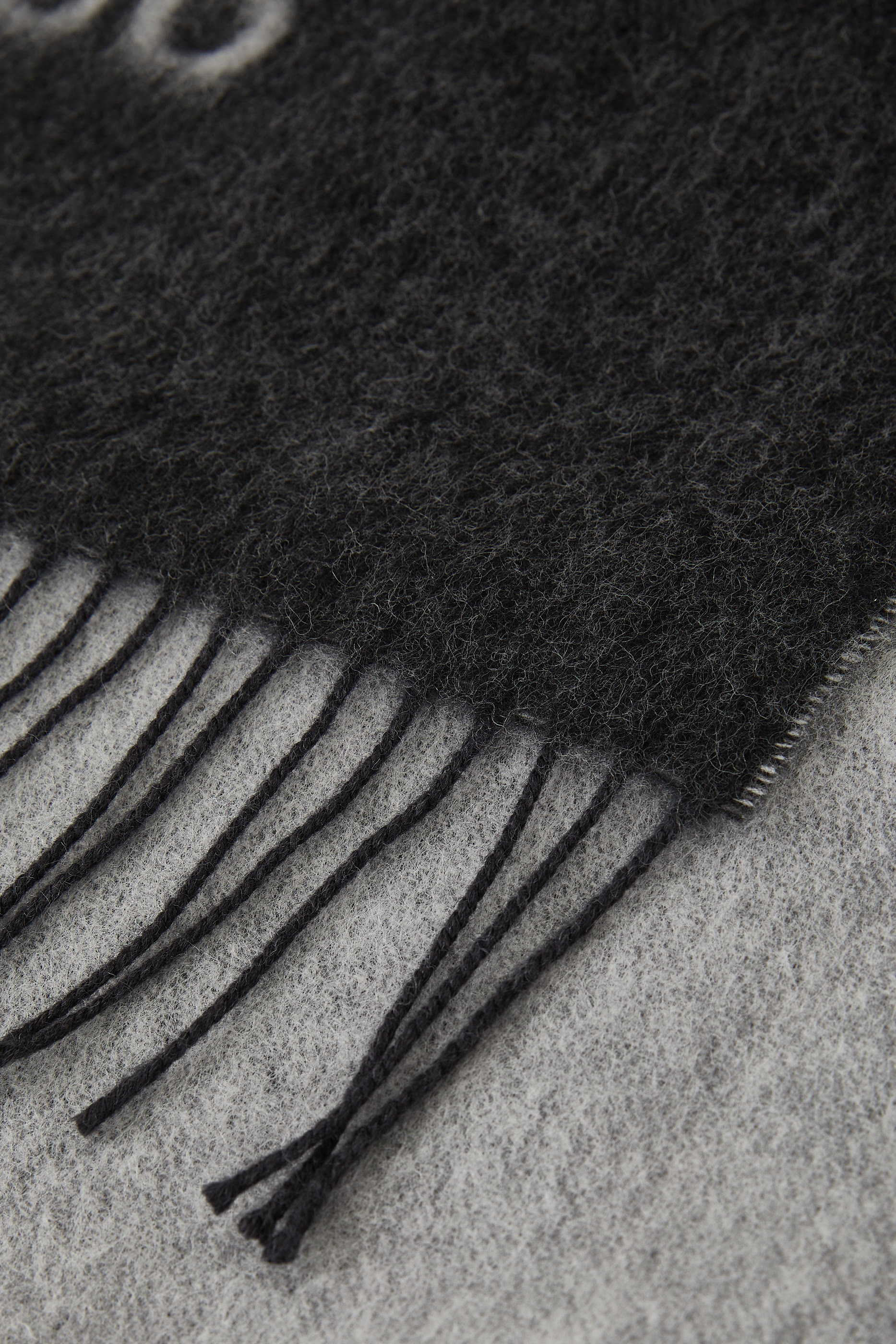 Venus 1996 RWS Scarf