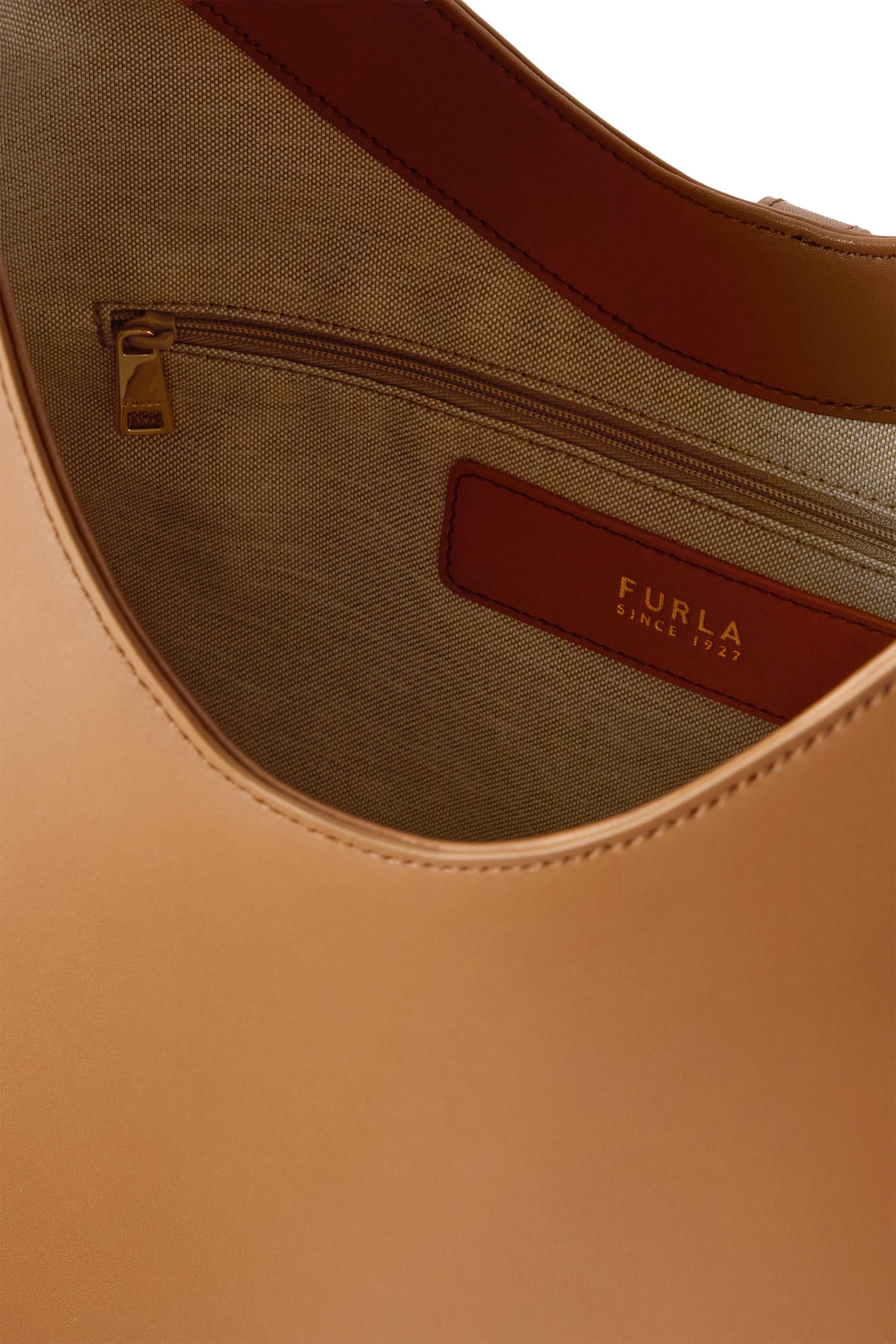 Goccia Medium Shoulder Bag  