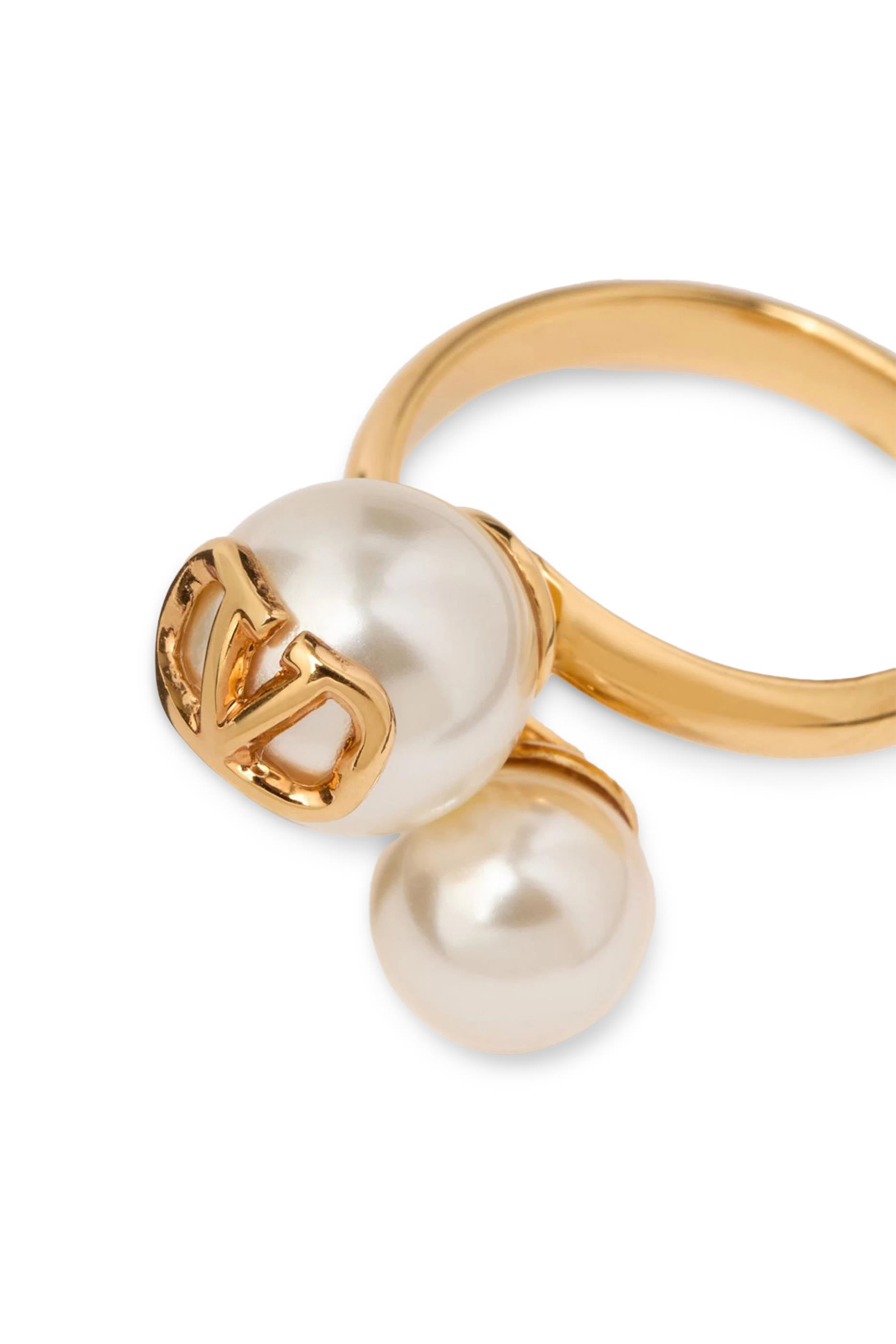 VLogo Signature Metal and Pearl Ring