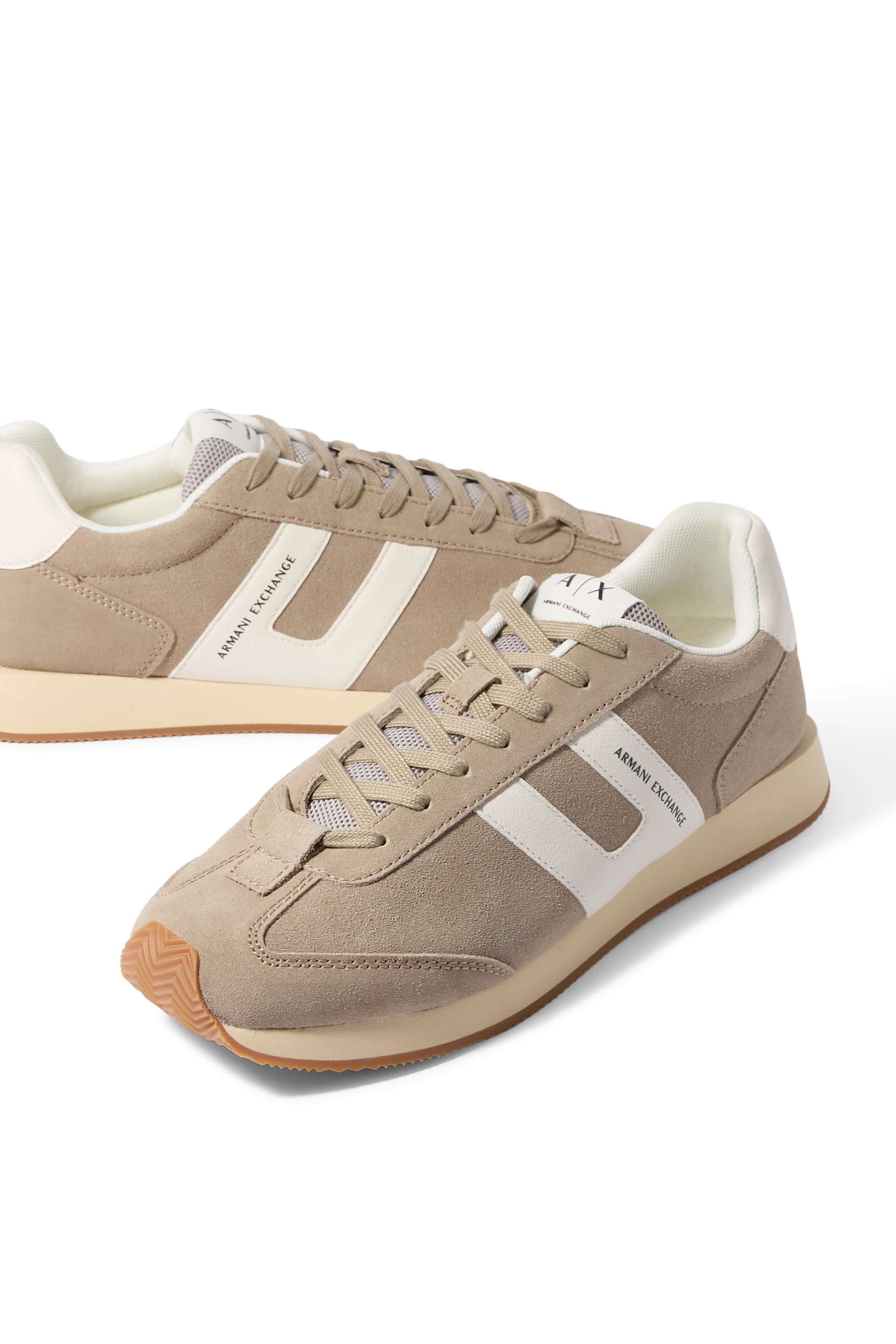 Side Logo Band Sneakers