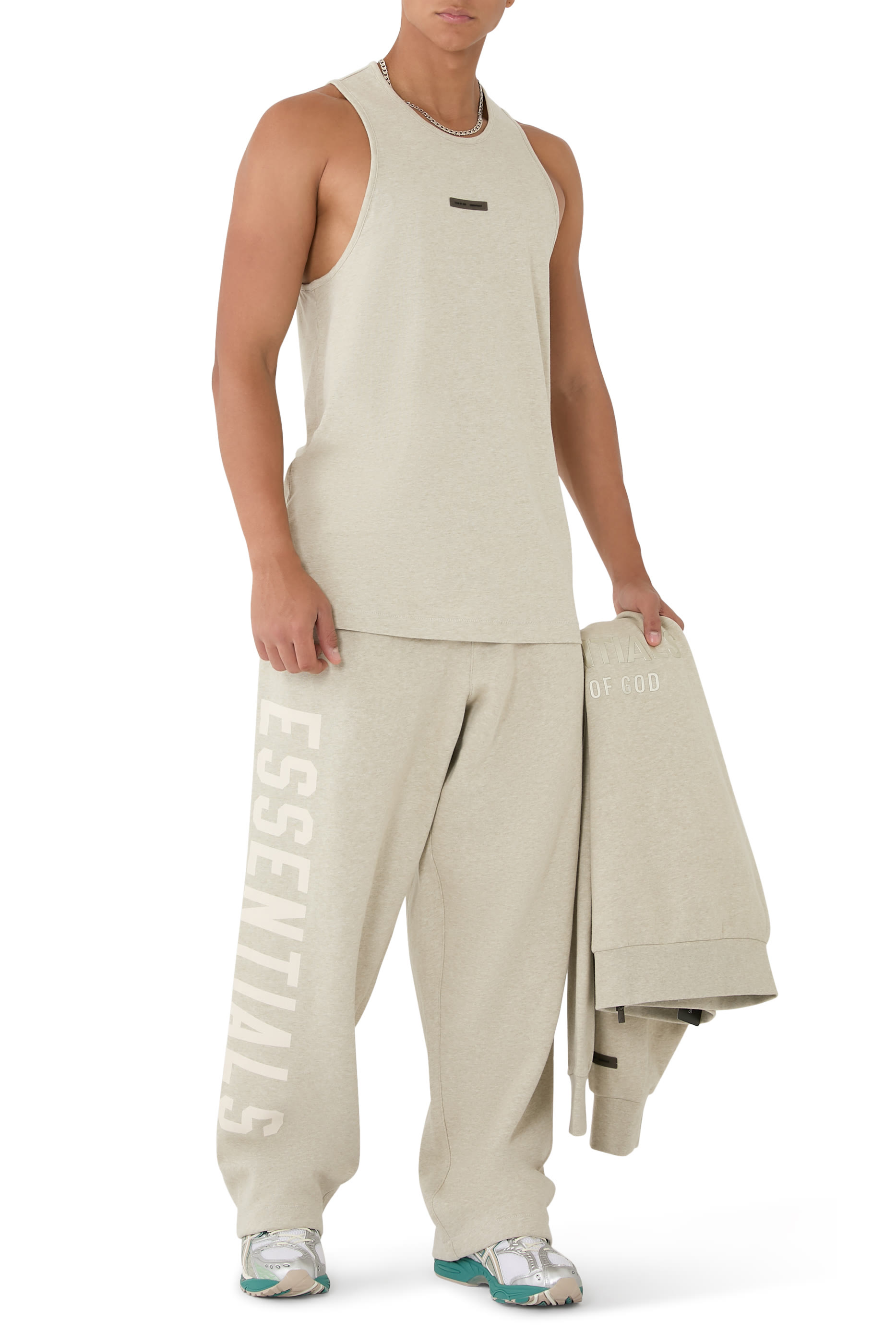 Lightweight Essential Tank