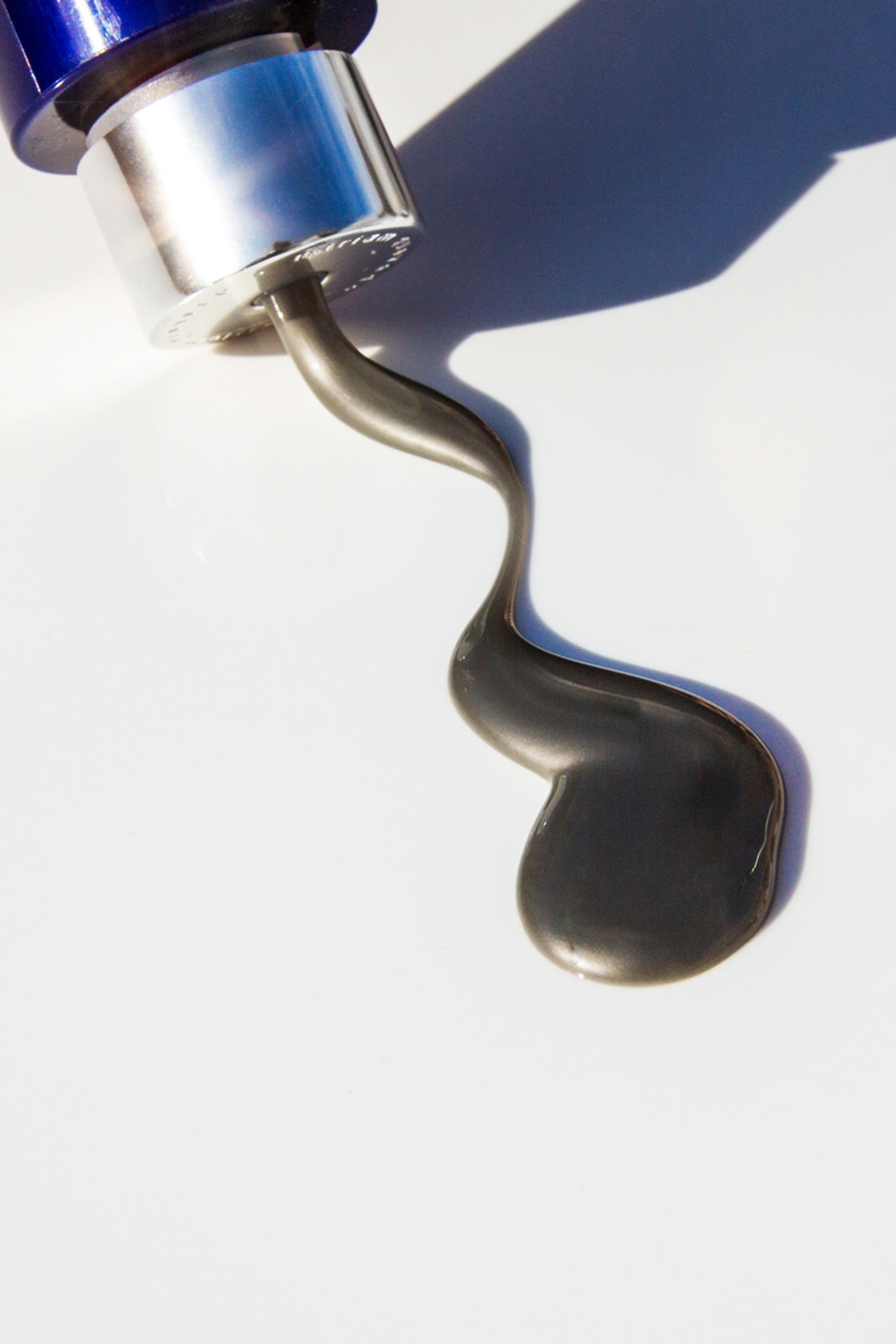 Extreme Caviar Charcoal Purifying Shampoo