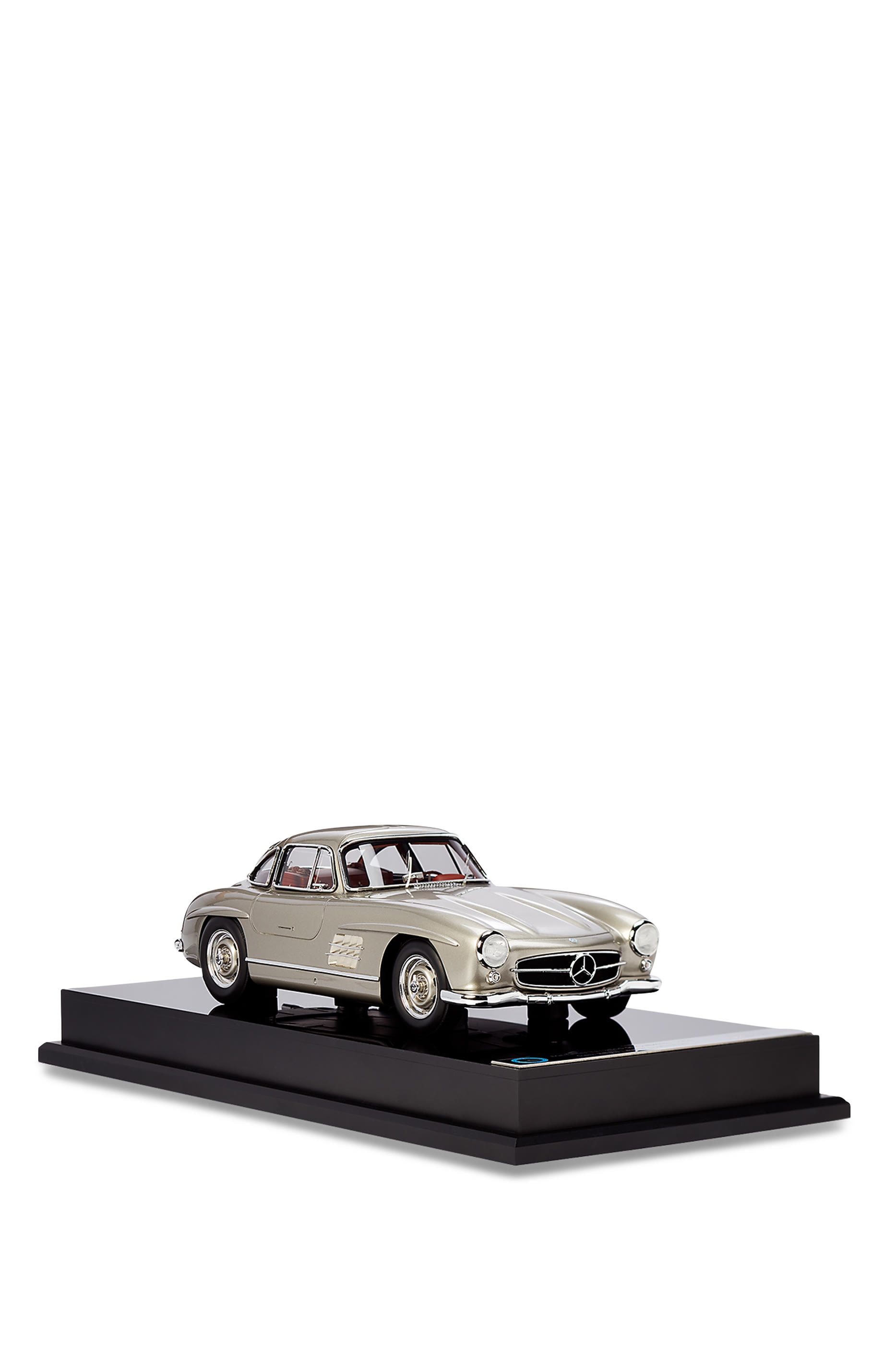 1995 Mercedes Desk Object