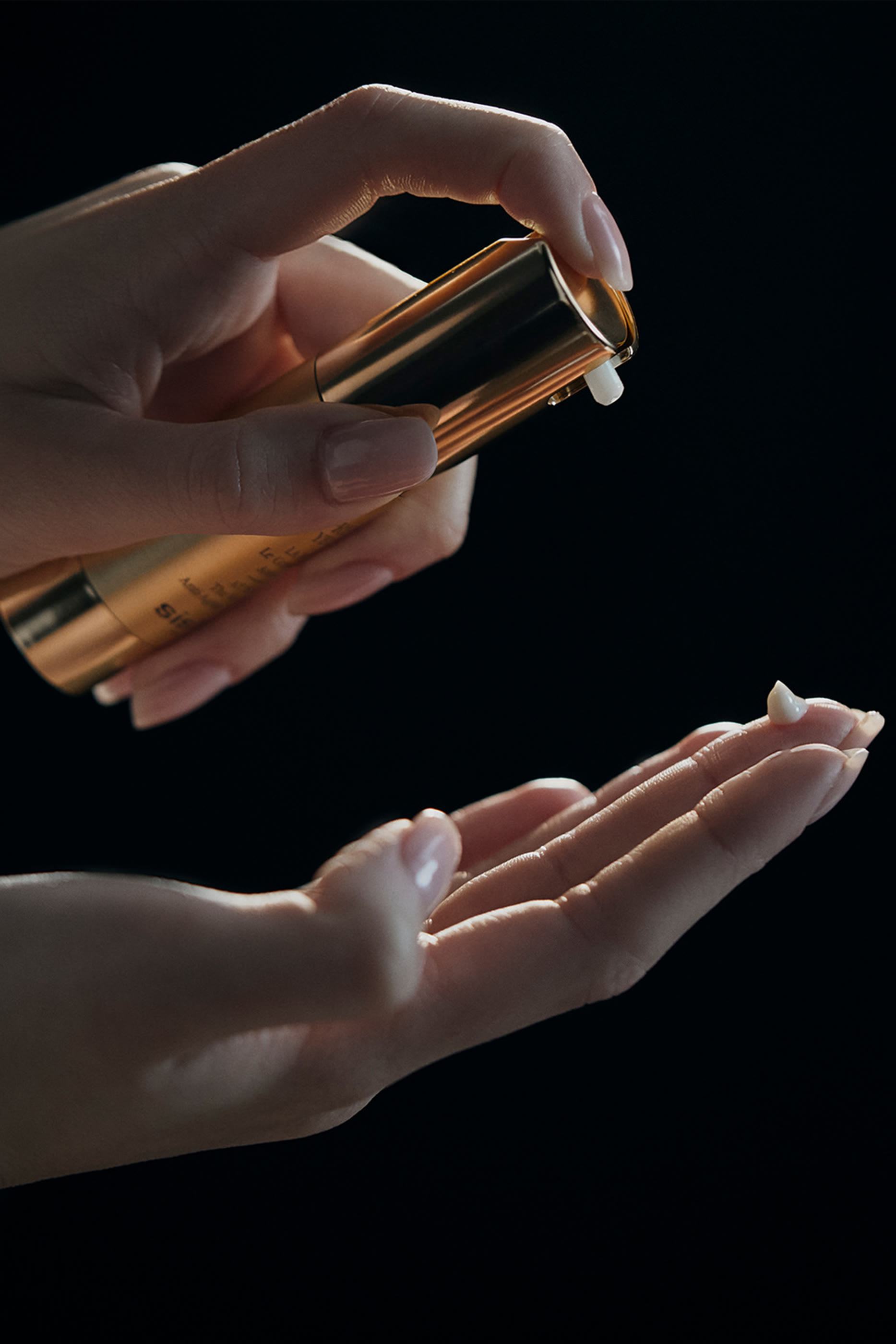 Supremÿa at Night Anti-Aging Eye Serum