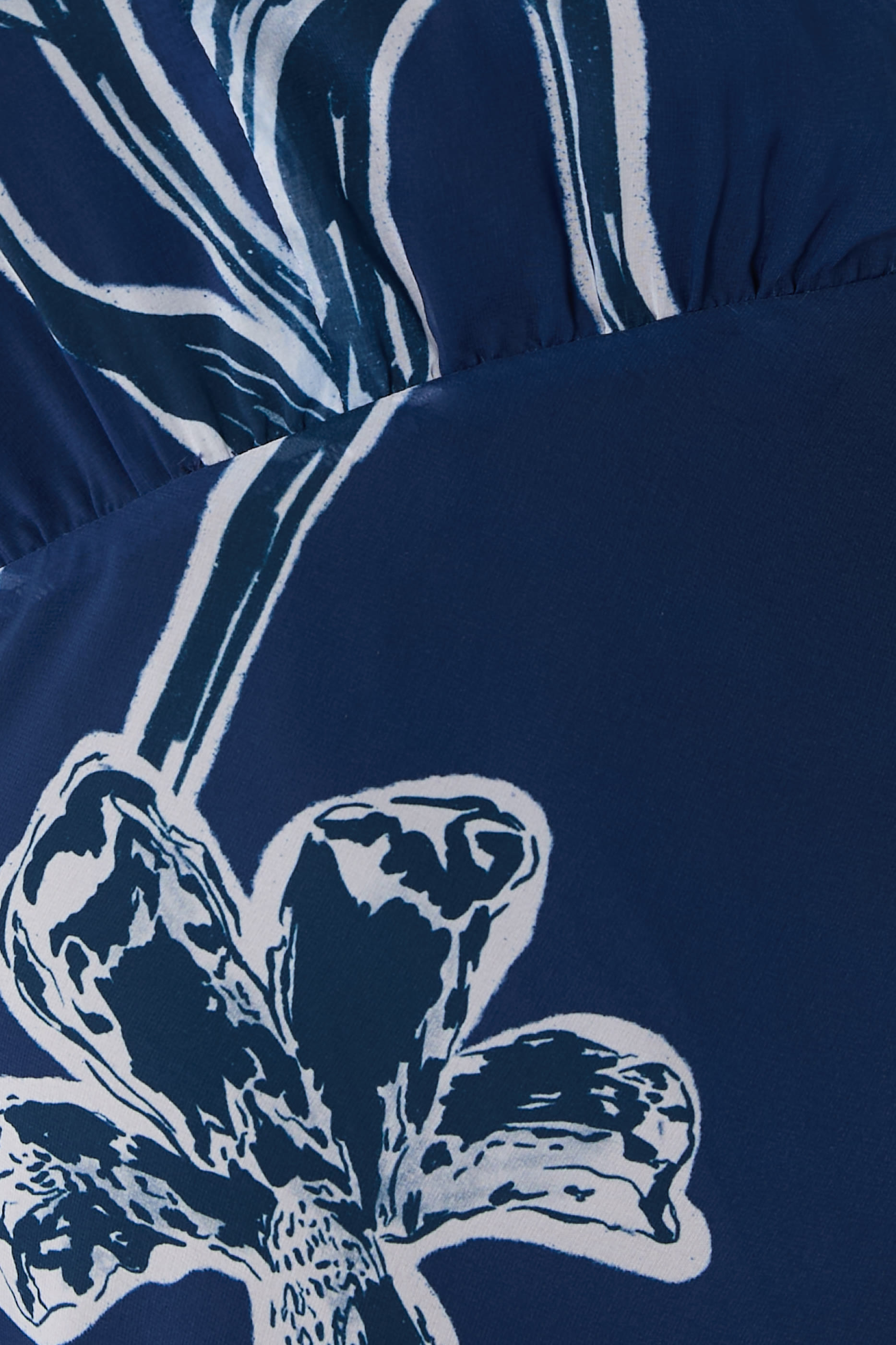 Gestos Lily-Print Chiffon Maxi Dress