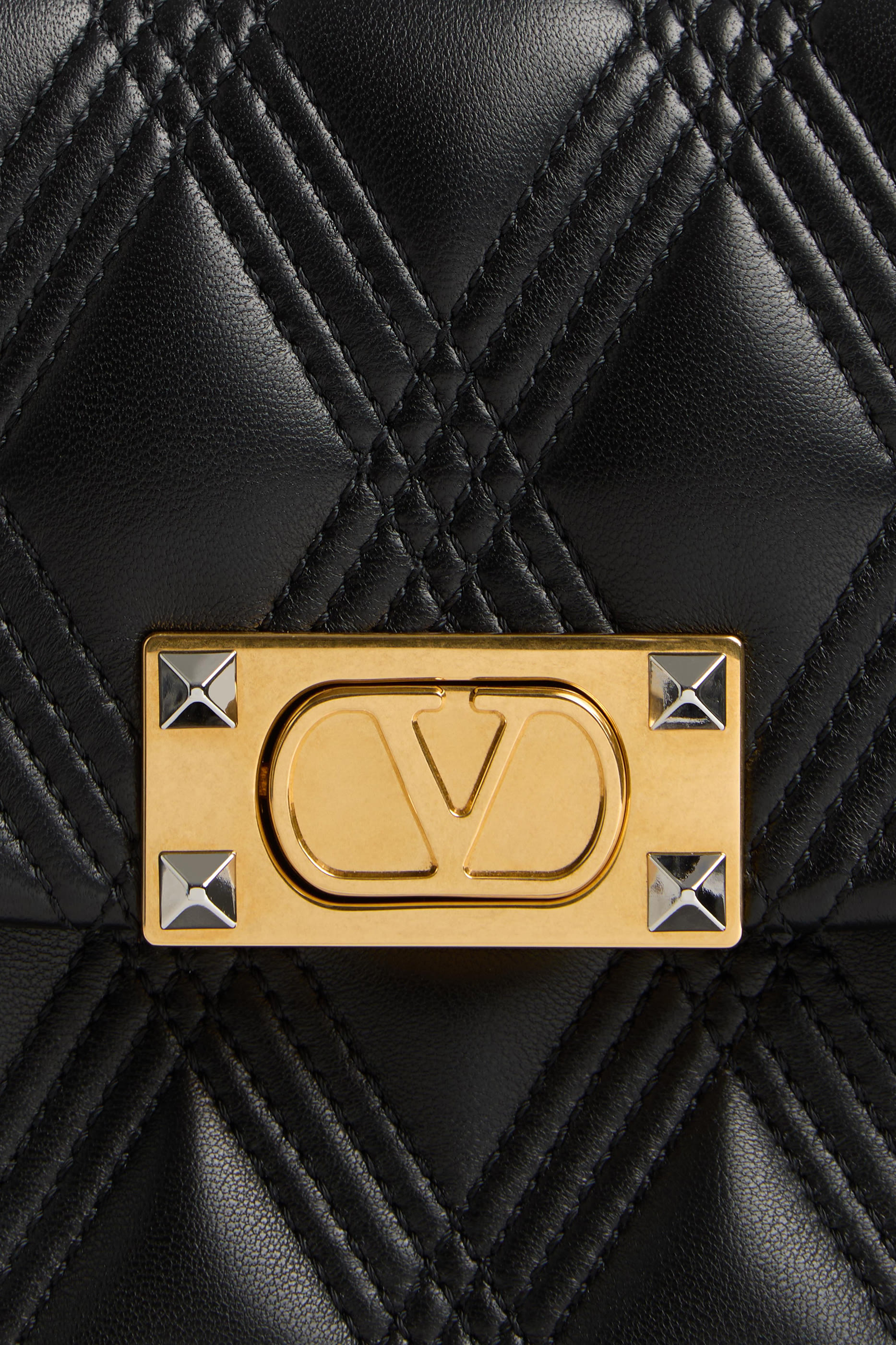 Quiltie 67 Medium Shoulder Bag