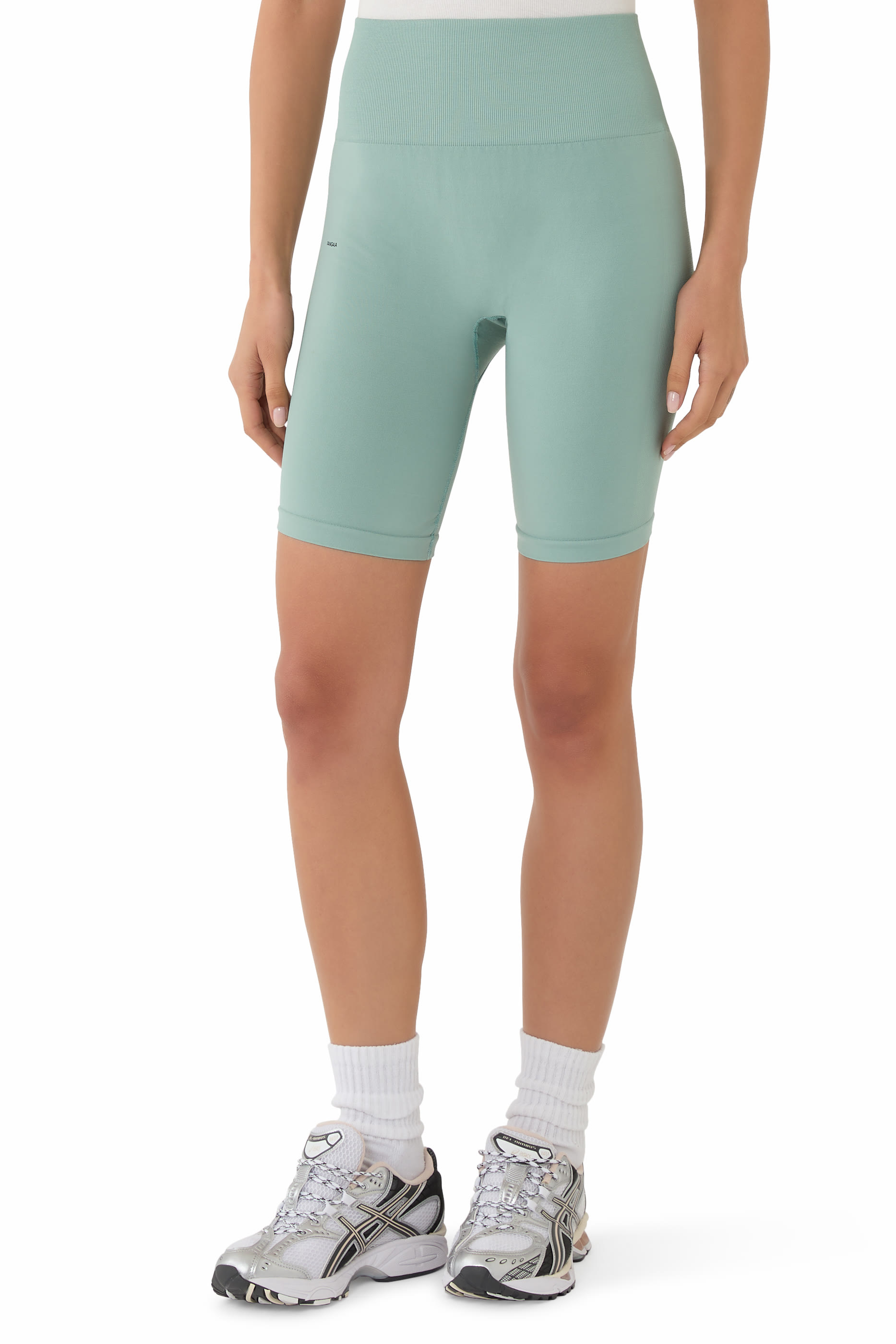 Plant-Stretch Compressive Cycle Shorts