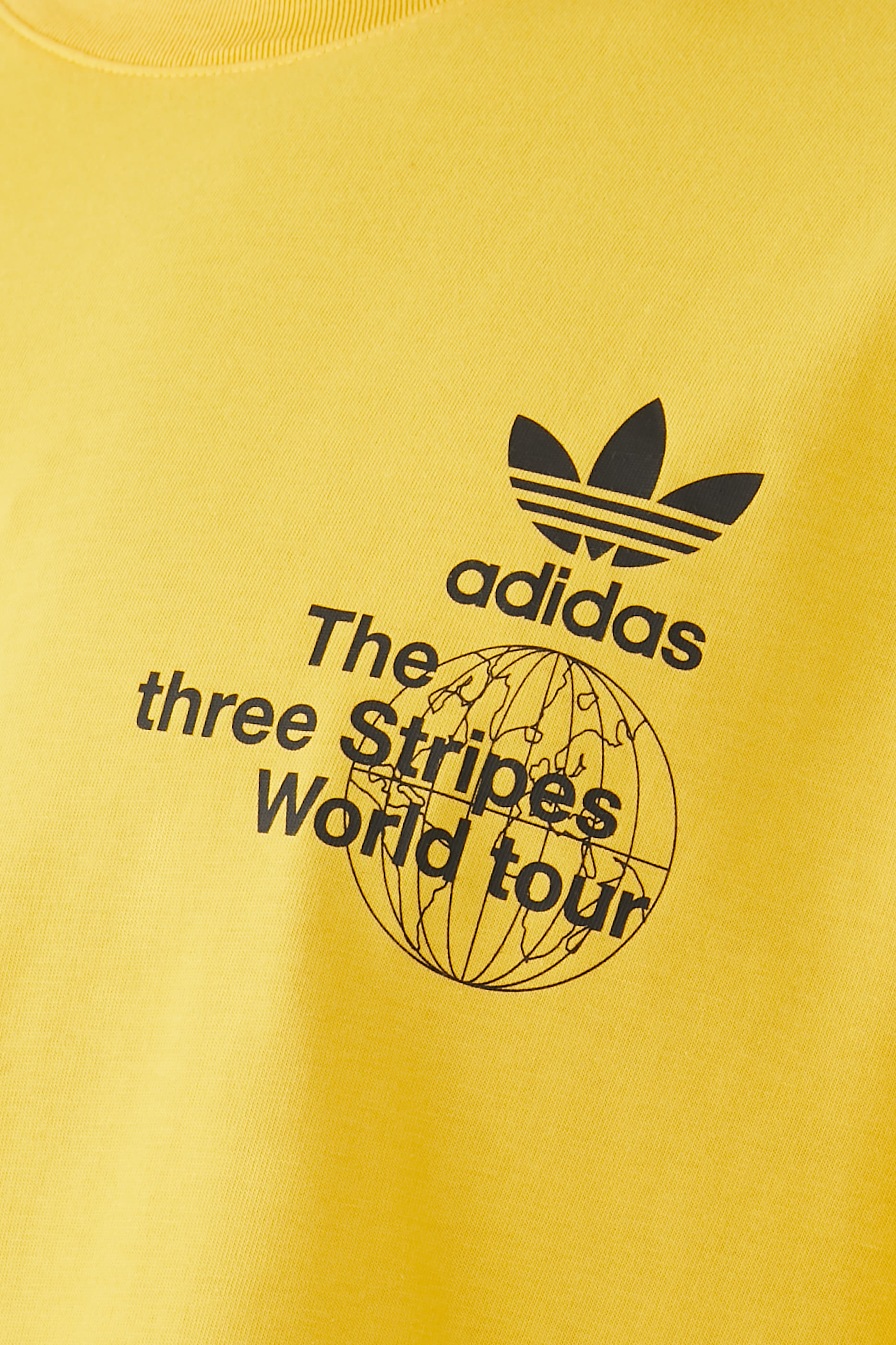 Graphic Logo Short Sleeves T-shirt