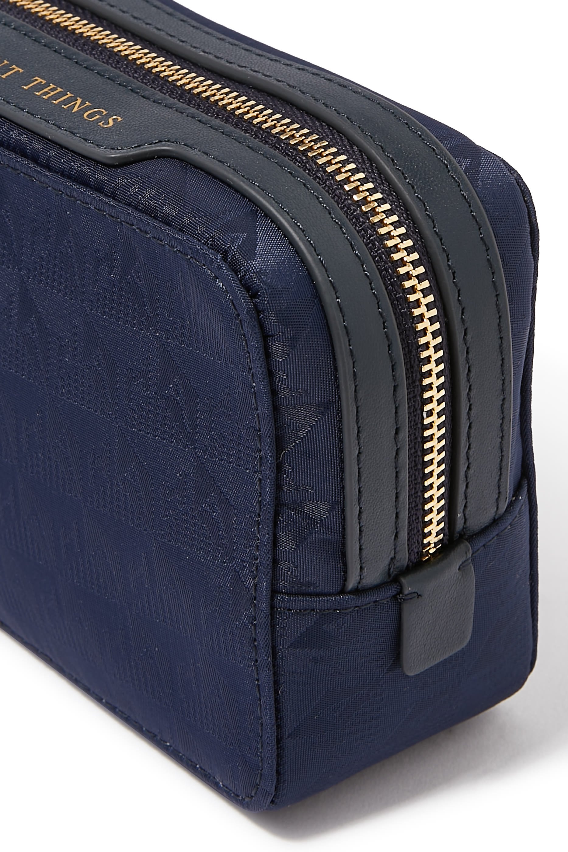 Logo Important Things Pouch