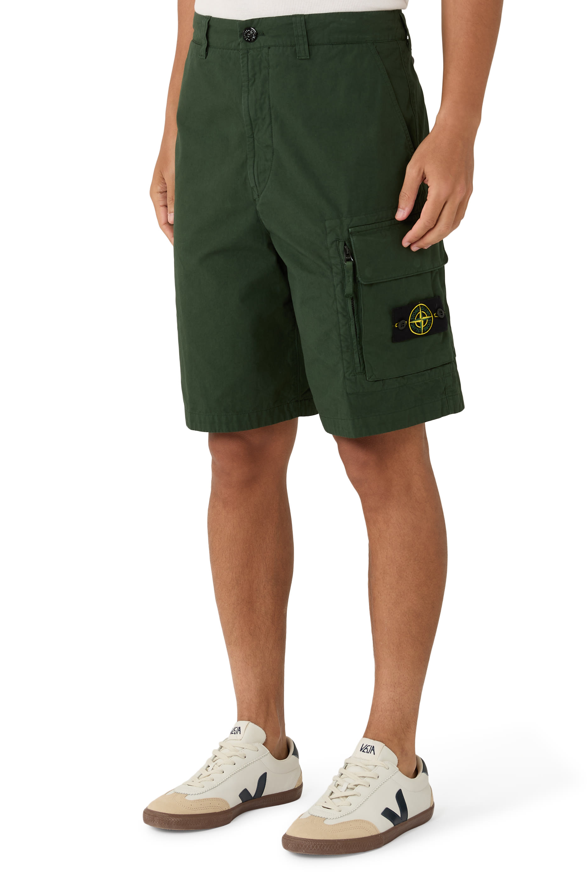 Compass-Badge Cargo Shorts
