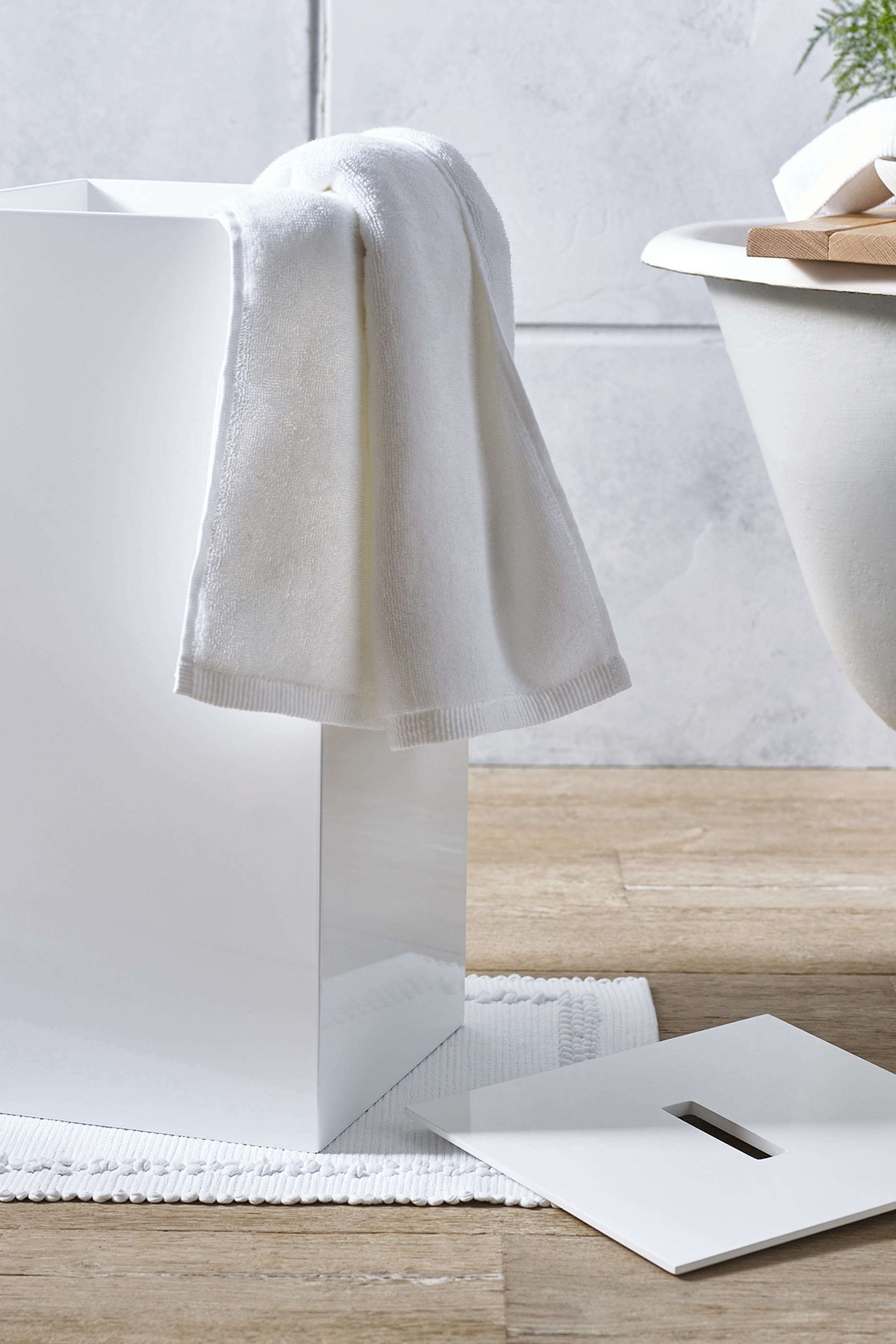 Lacquer Laundry Basket