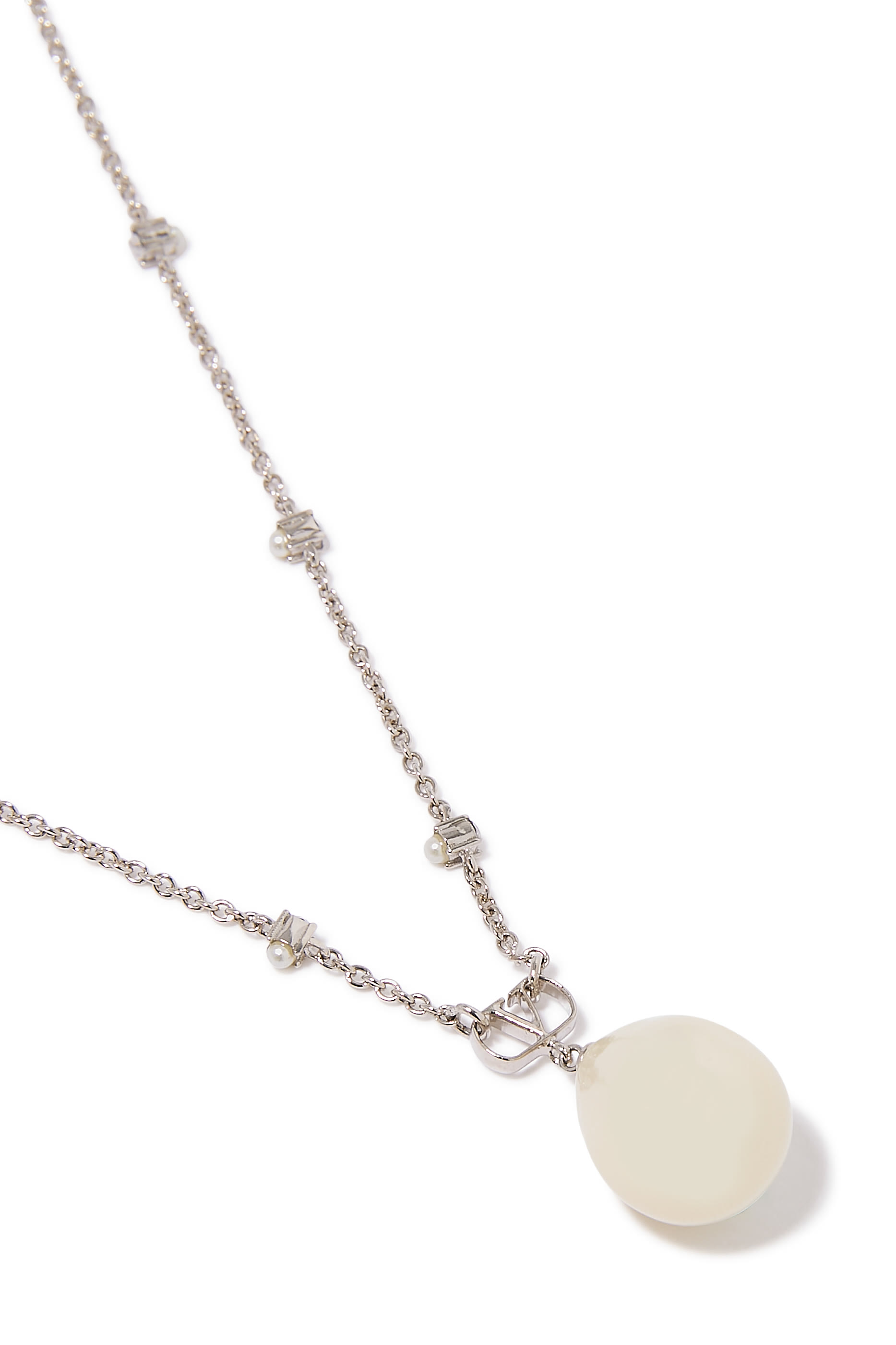 VLogo Signature Pearl Necklace