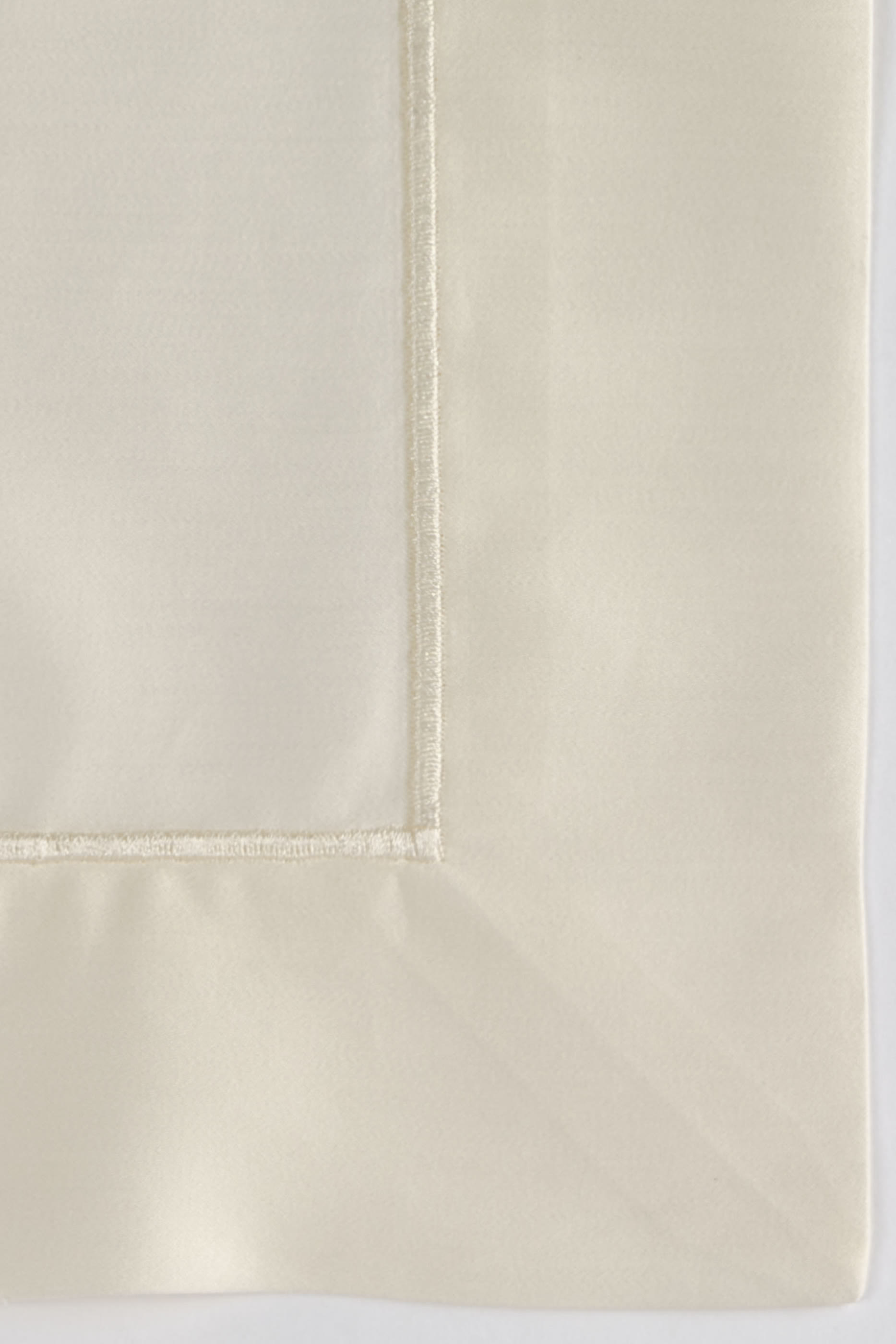 Bourdon Pillowcase 