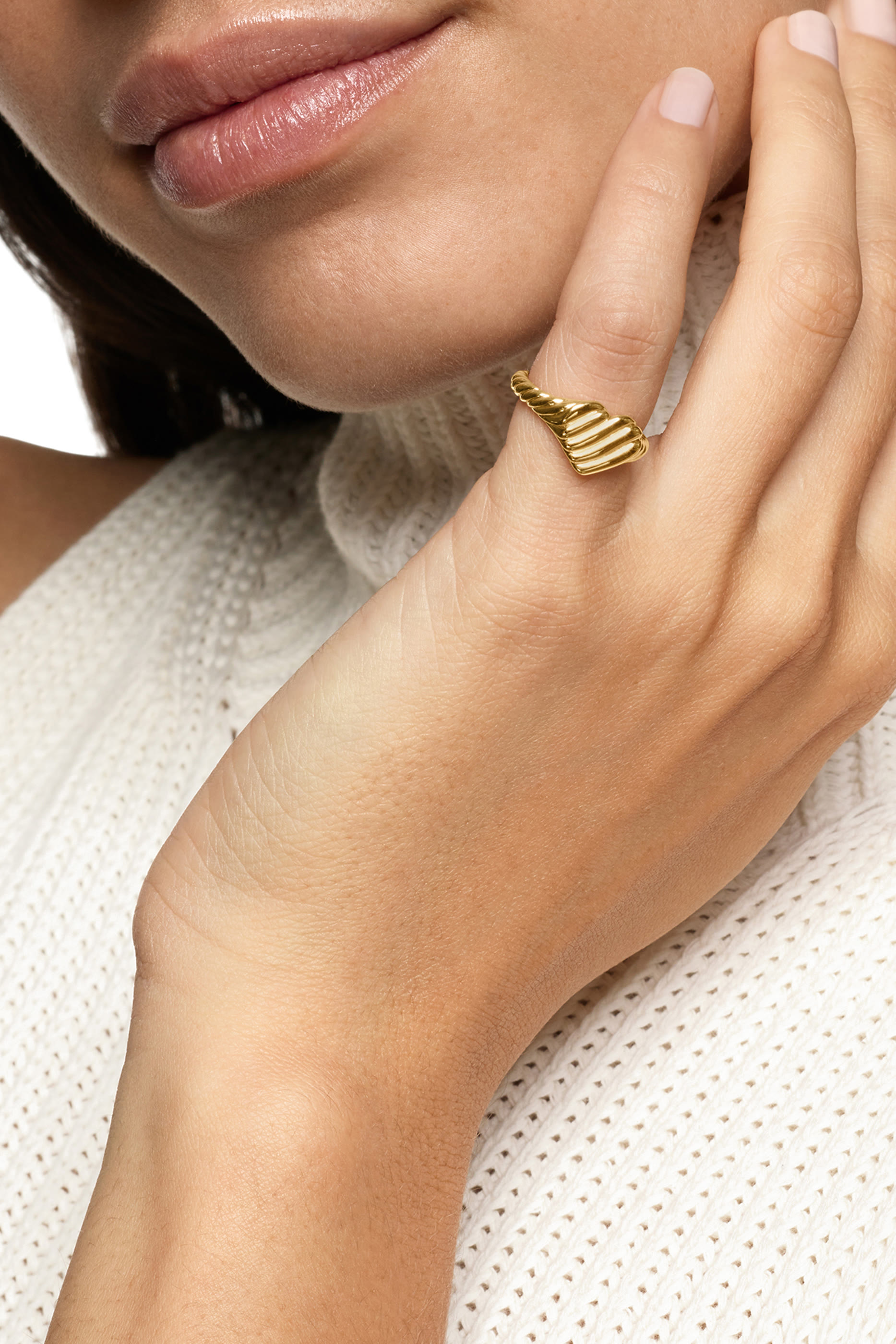 Sculpted Cable Heart Pinky Ring, 18k Yellow Gold