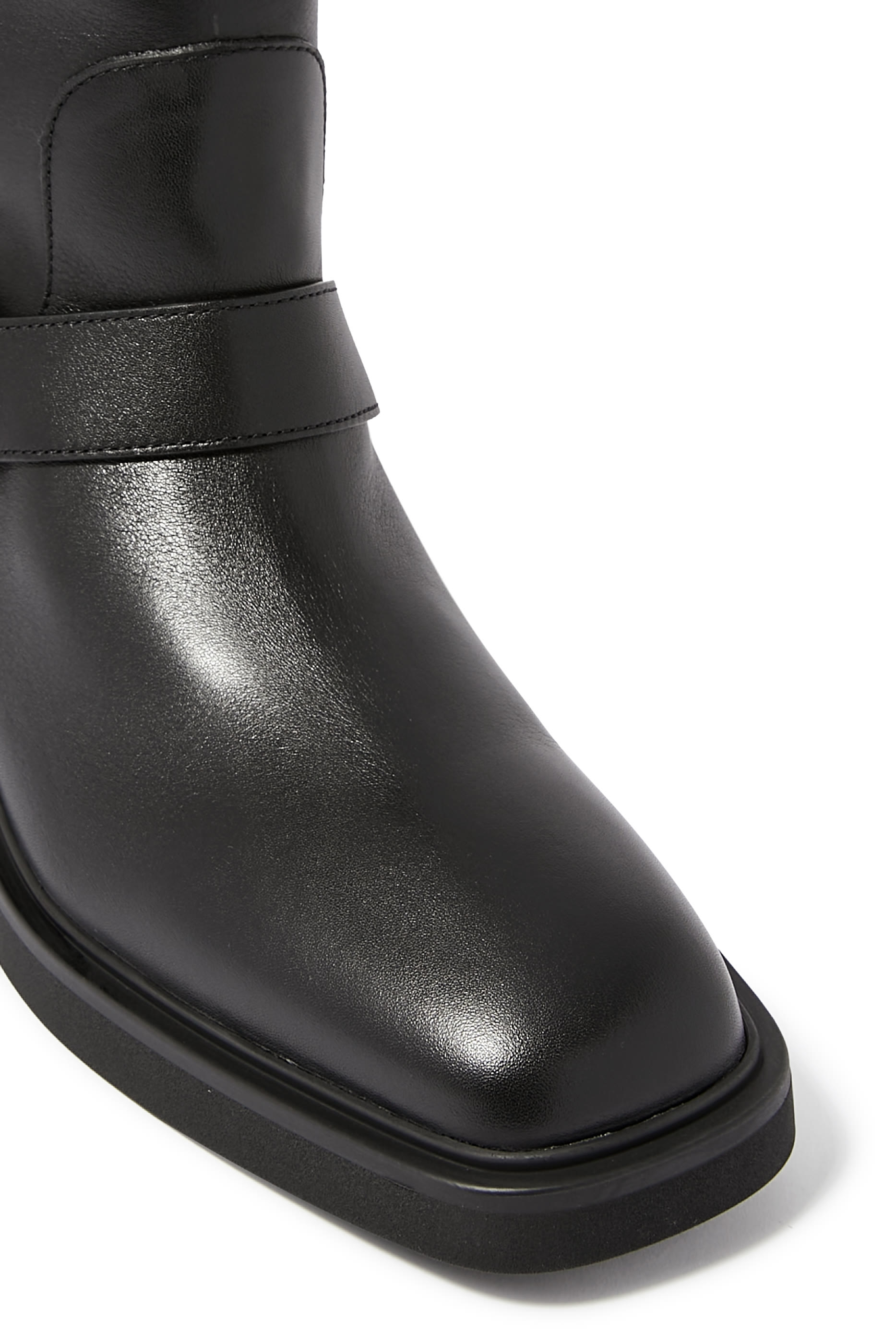 VLogo Signature Short Boot