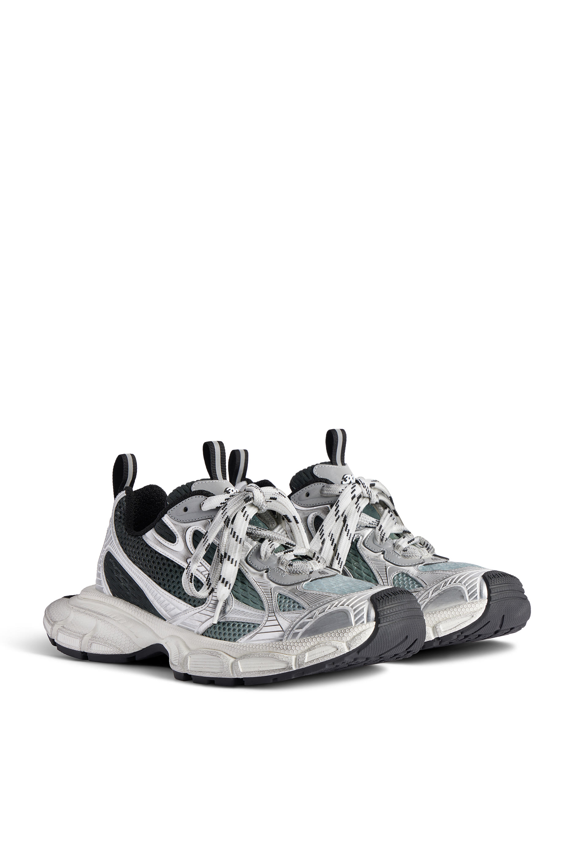 3xl Gradient Sneakers