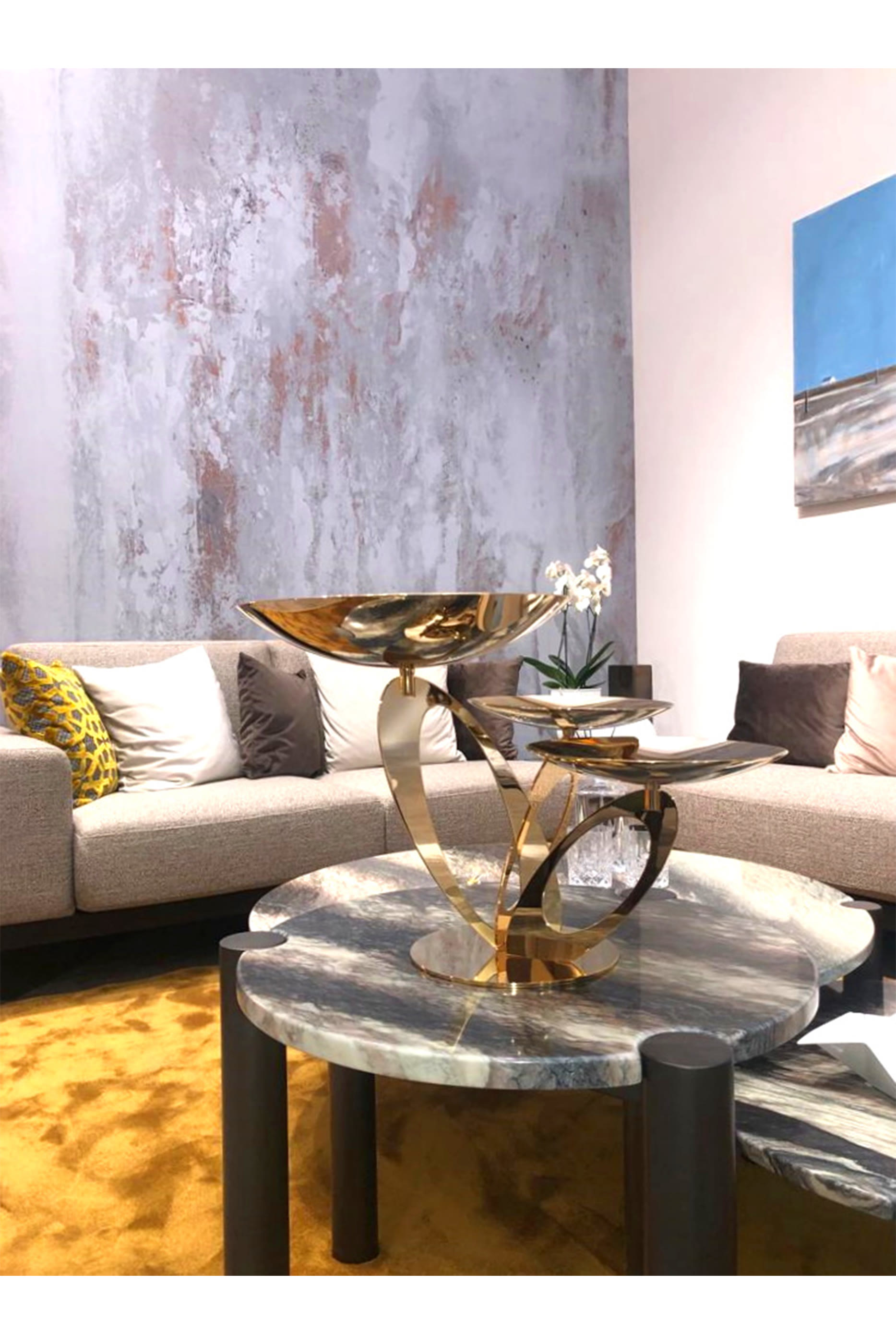 Gold-Plated Rotating Stand With 3 Plates