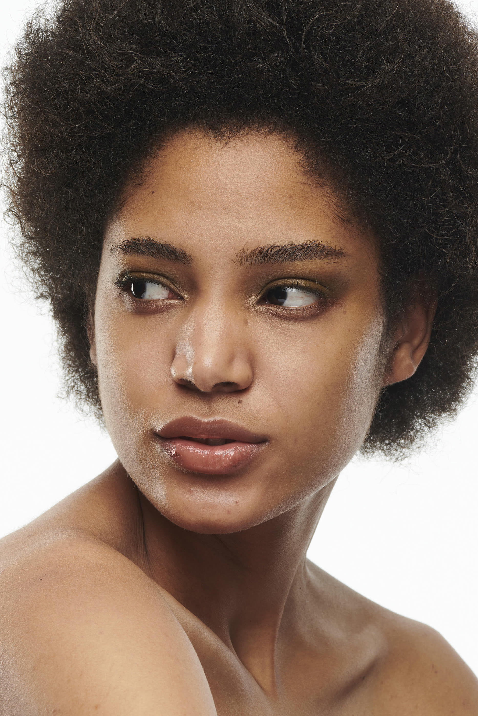 Studio Radiance Serum-Powered Foundation, 30ml