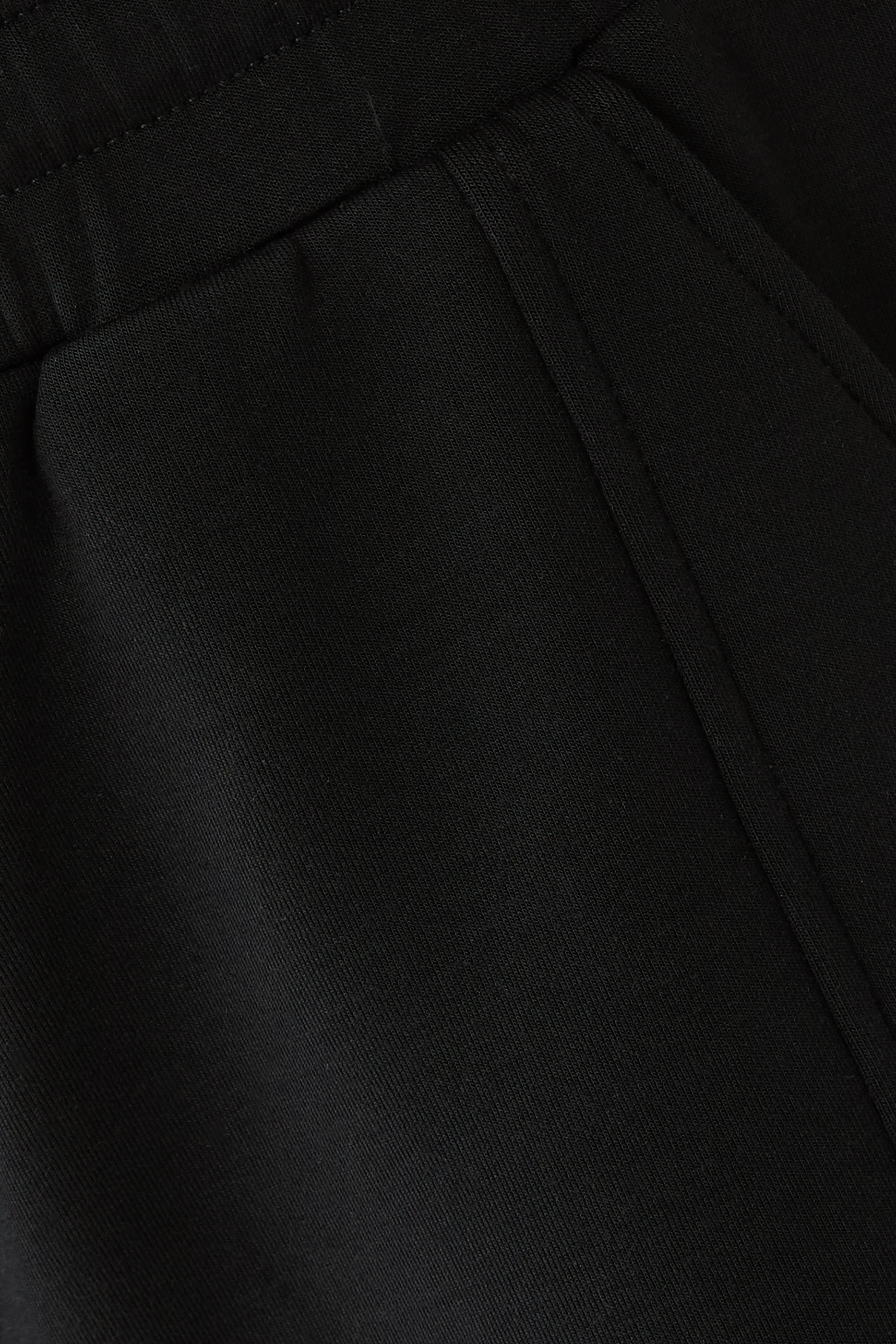 Atrium High-Rise Shorts 4.5" 