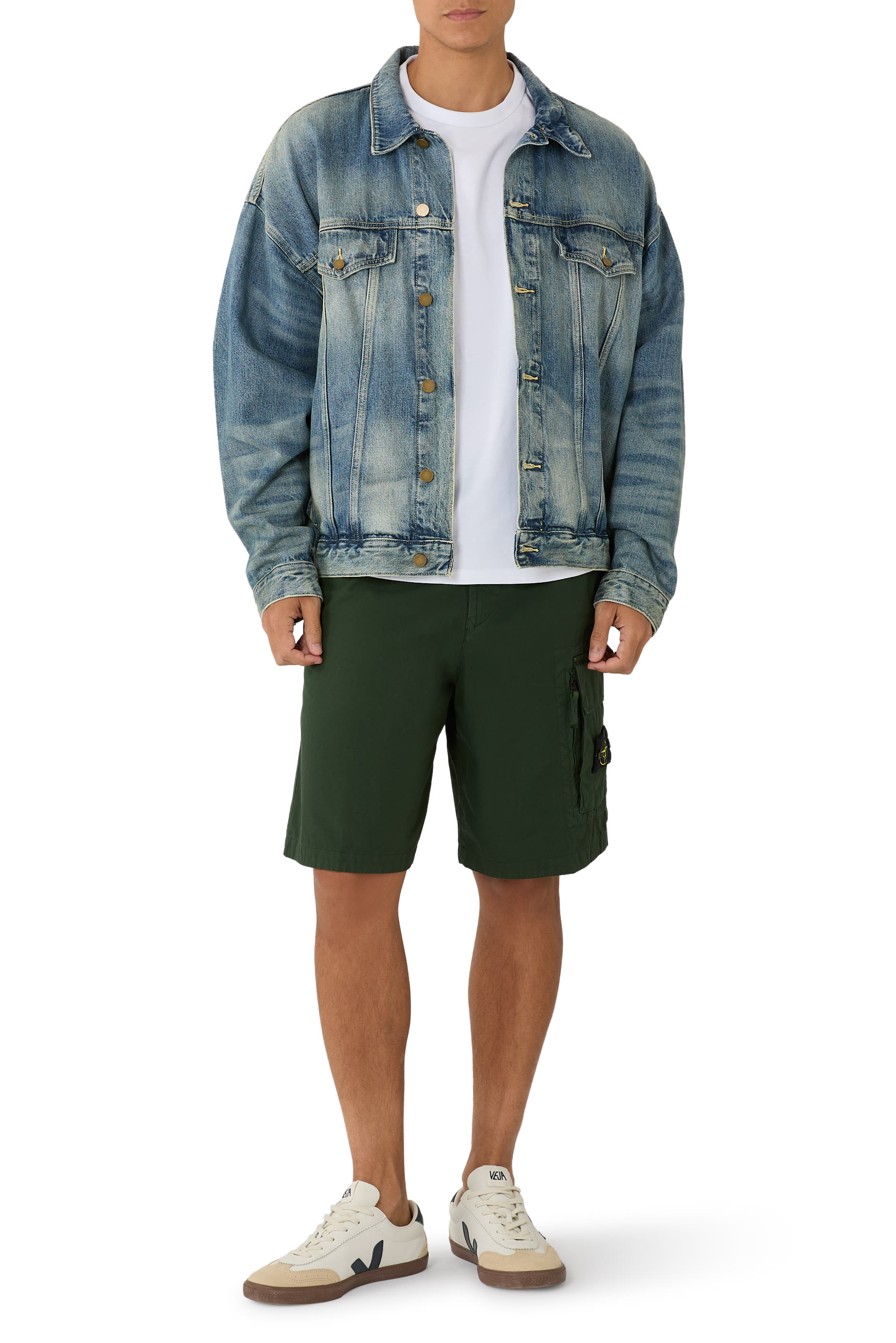 Compass-Badge Cargo Shorts