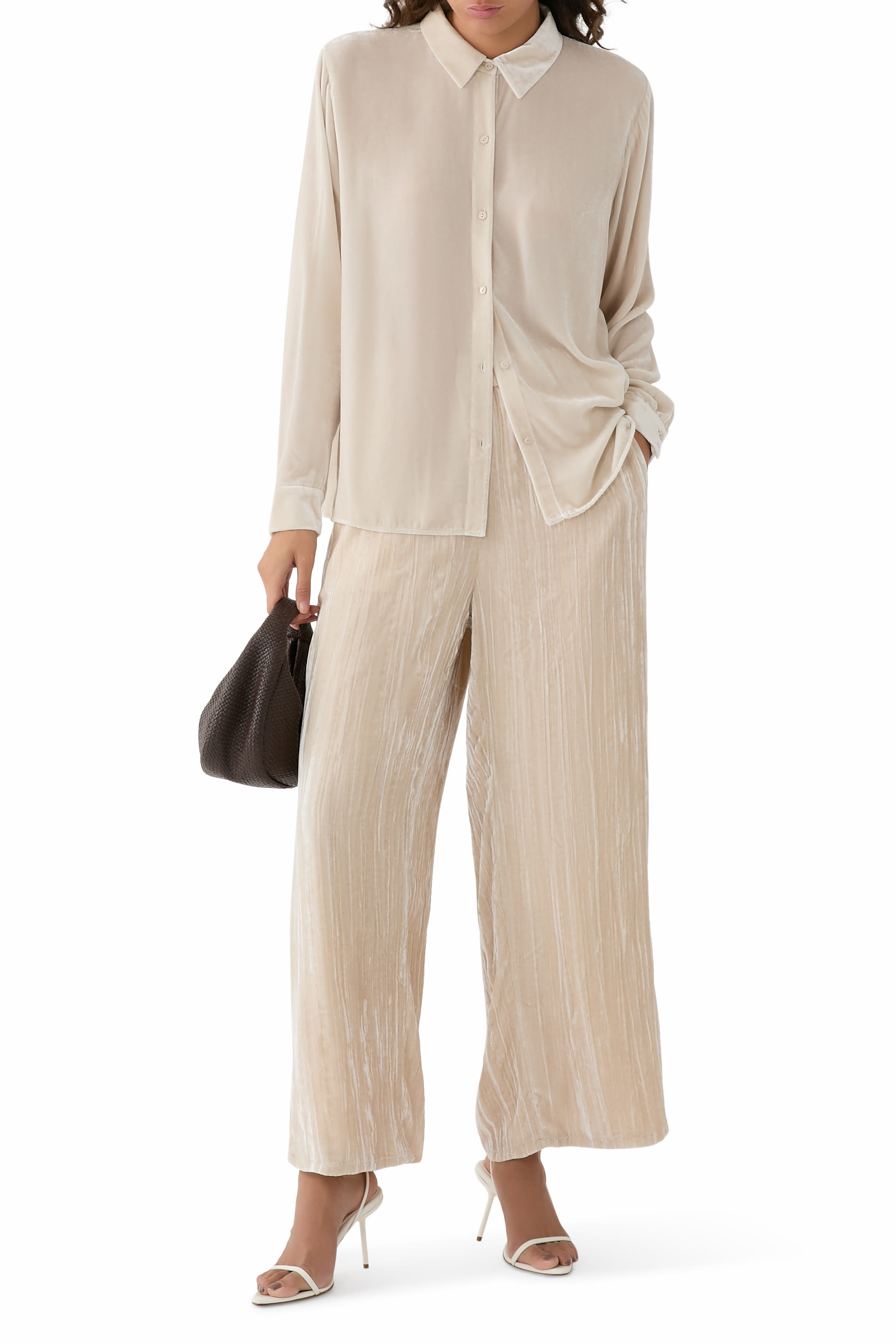  Crushed Velvet Wide-Leg Pants