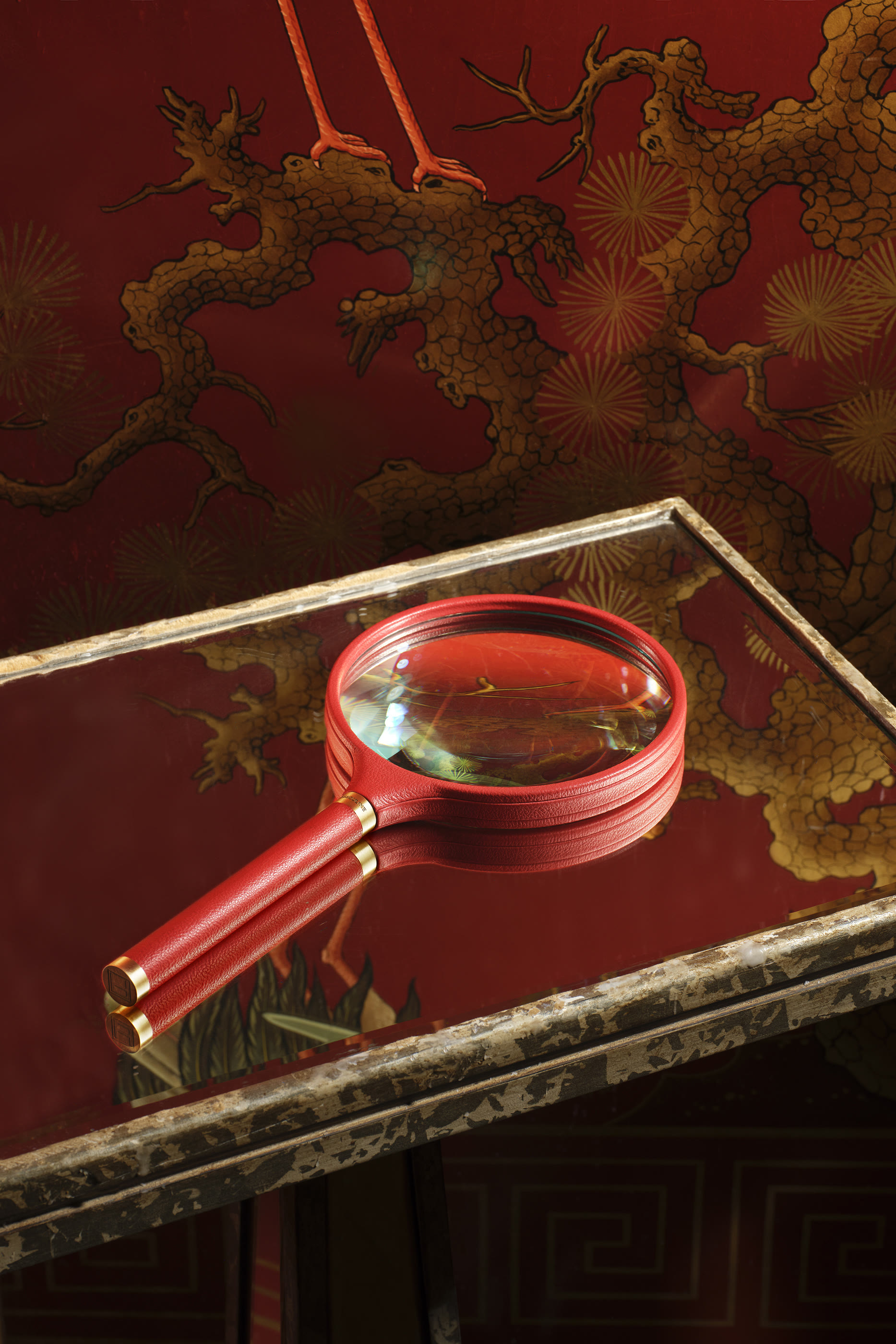 Archival Magnifying Glass