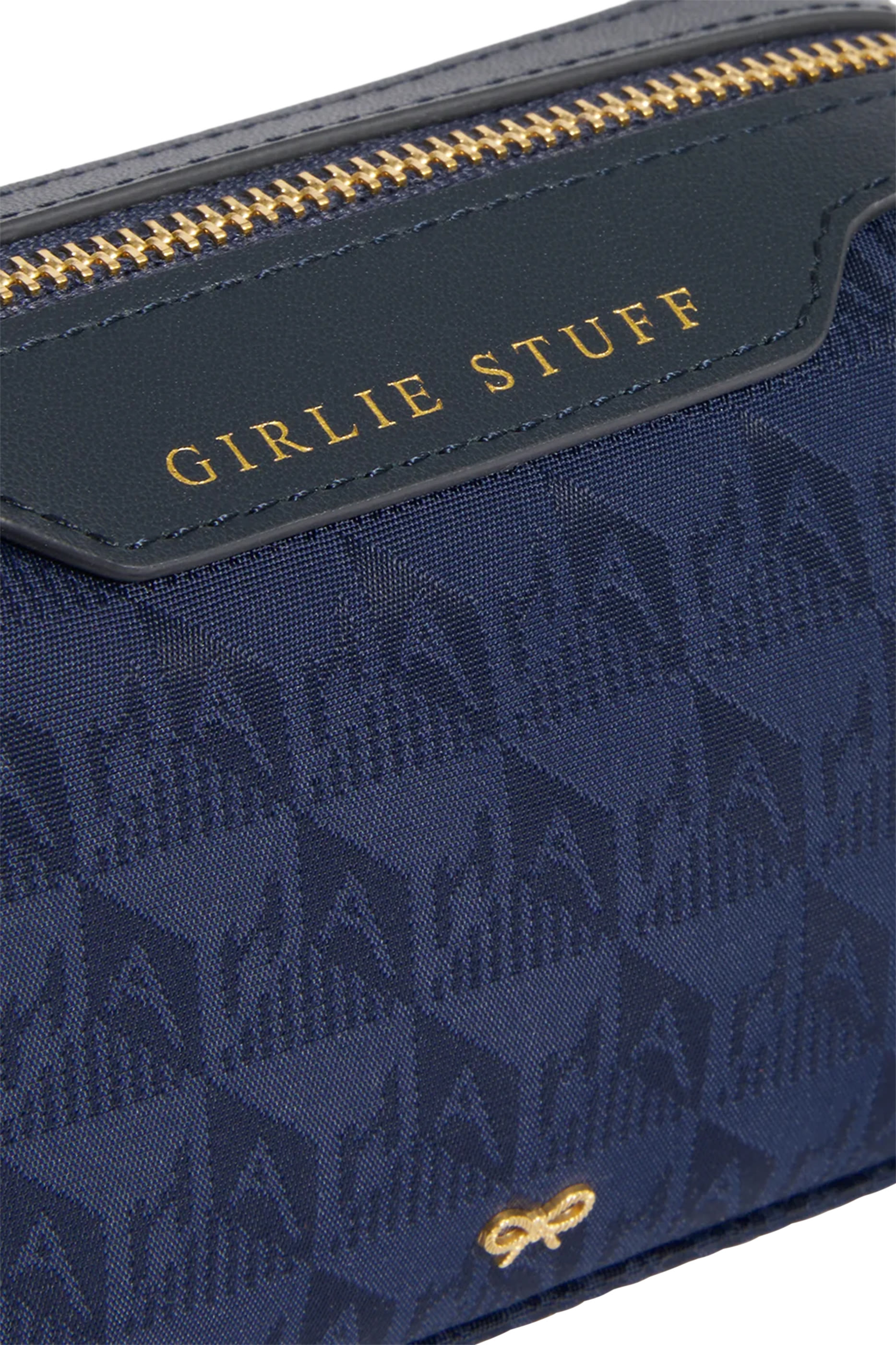 Logo Girlie Stuff Pouch 