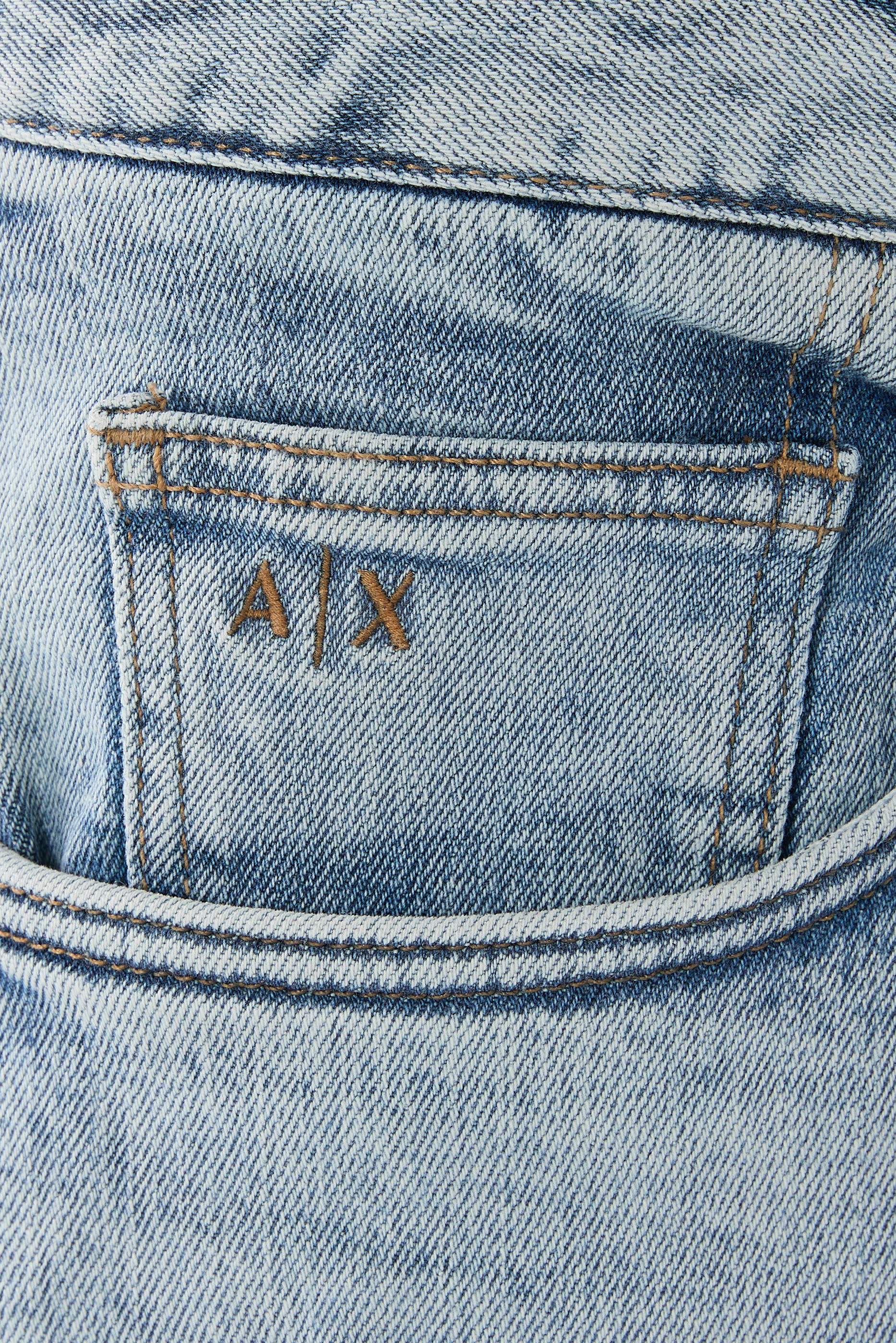 J82 Loose Tapered Denim Jeans