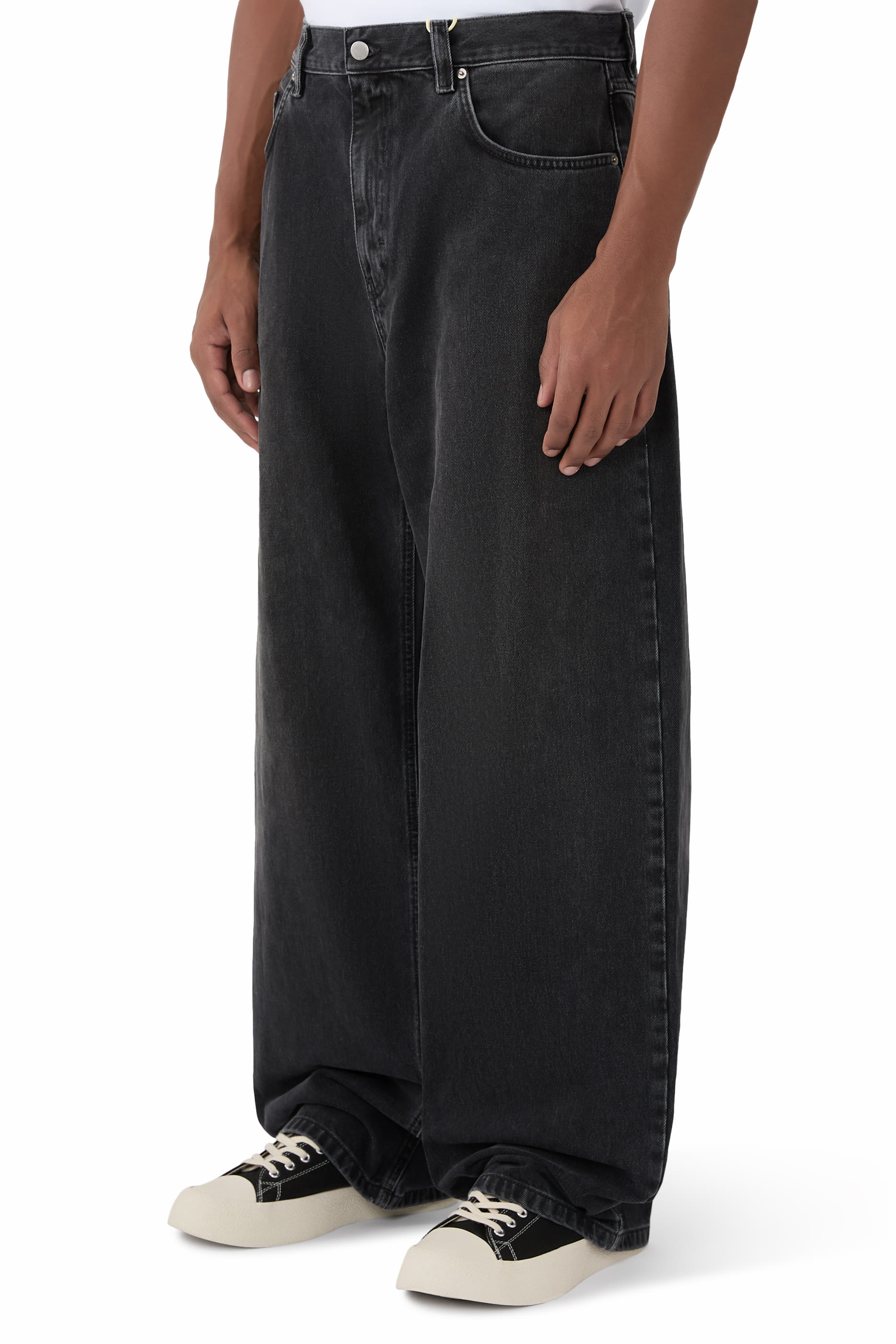 Embroidered Relaxed Jeans