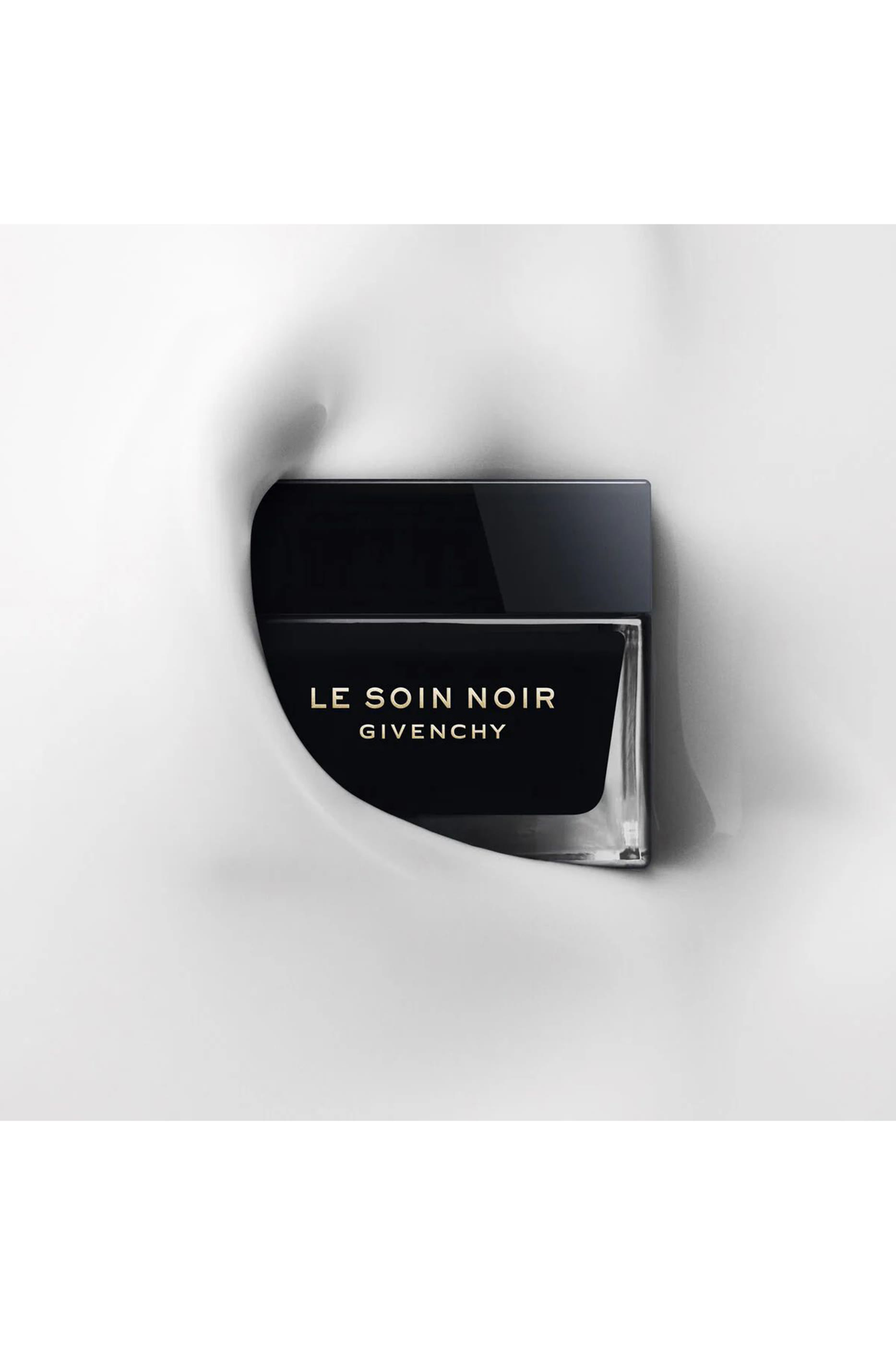 Le Soin Noir Cream