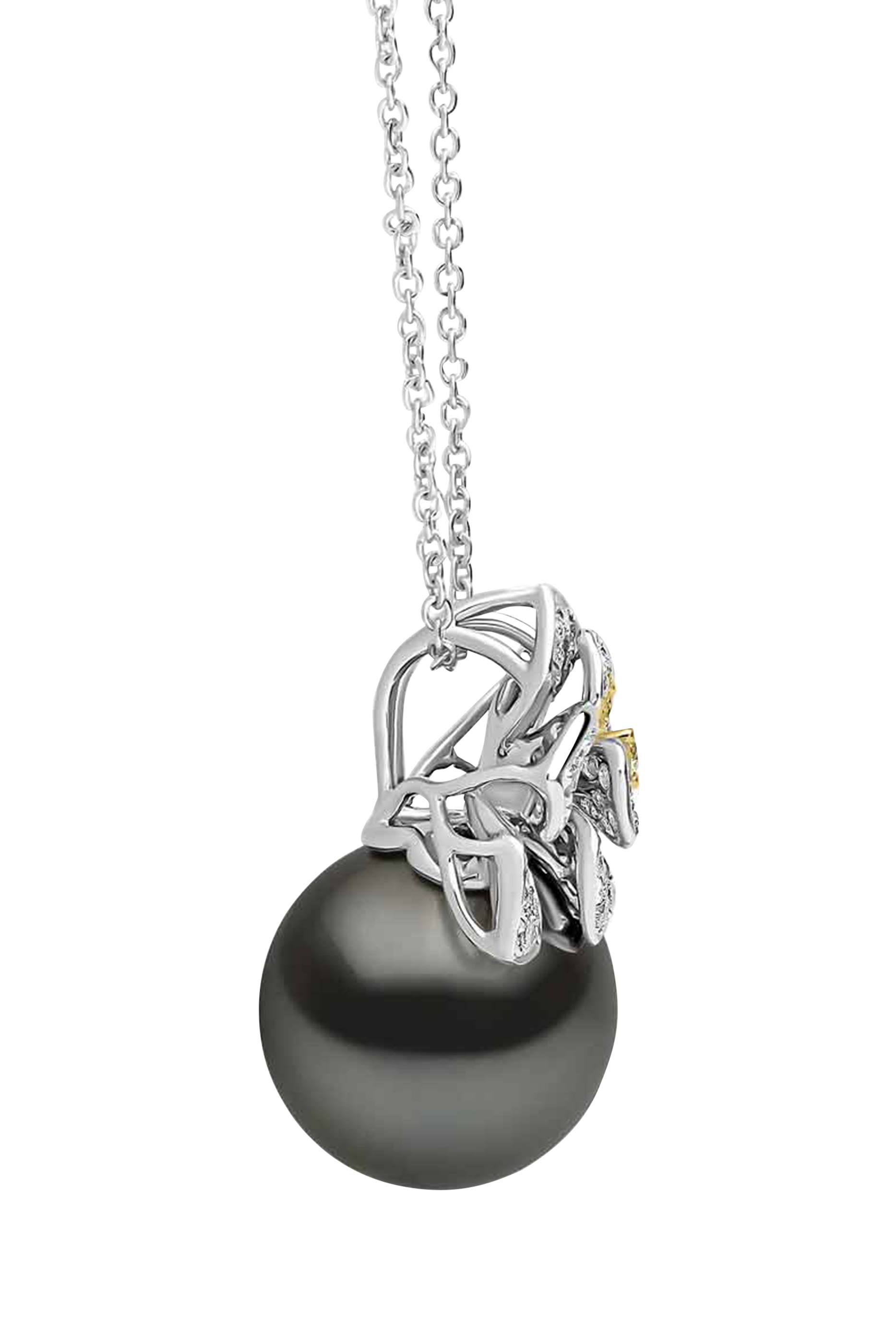 Pendant Necklace, 18K White Gold with Tahitian Pearl & Diamonds
