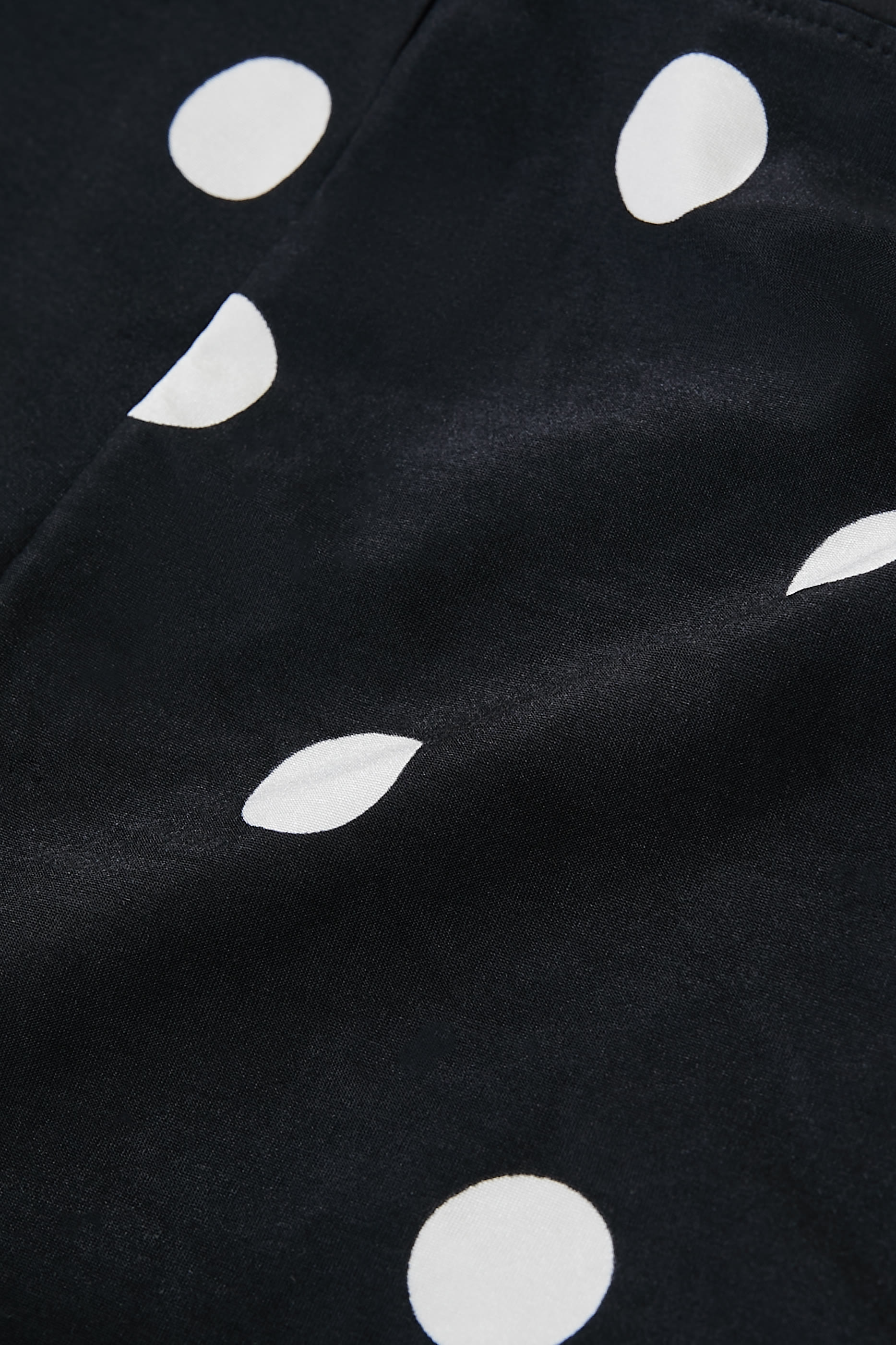 Quintessential Short