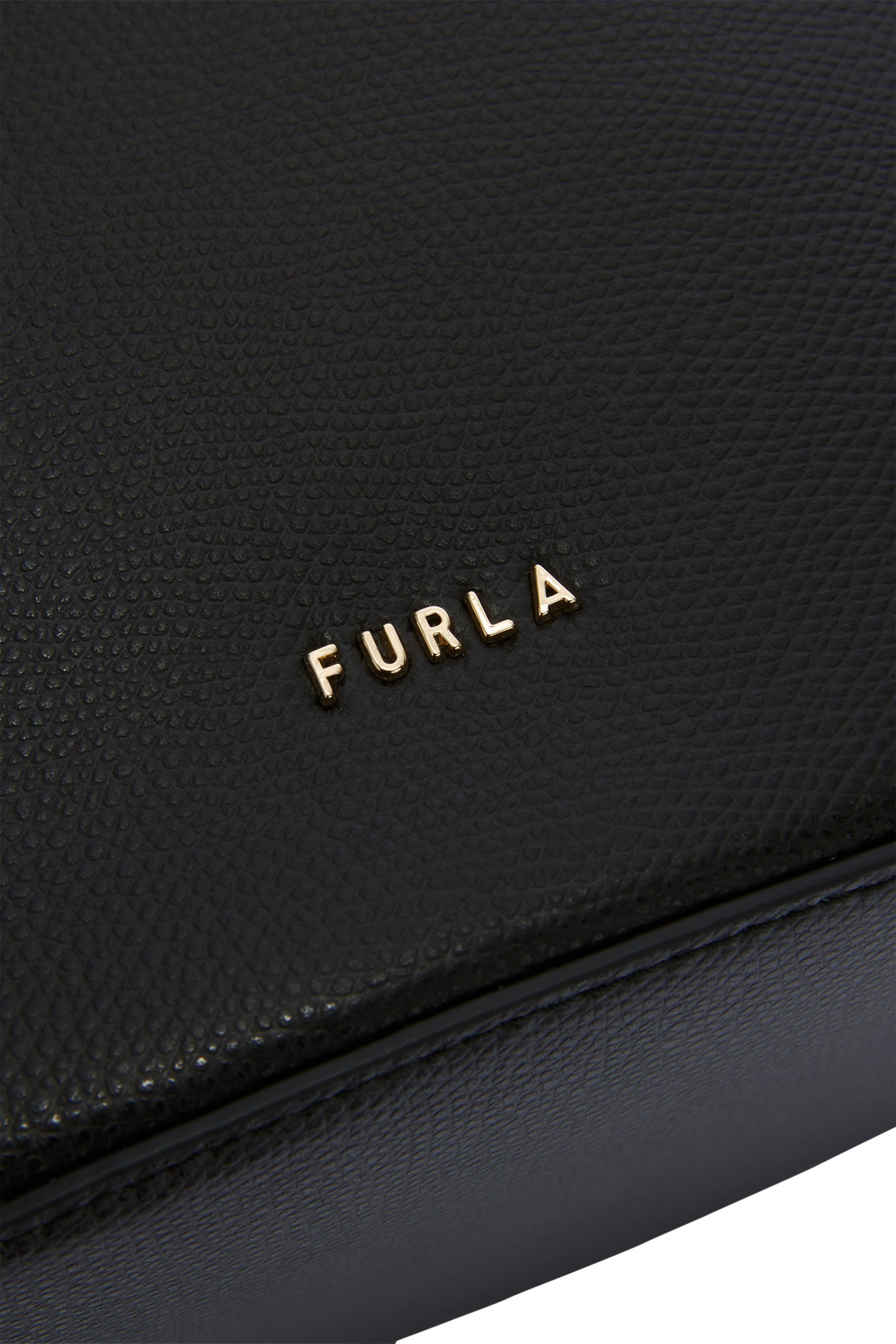  Roxie Small Bucket Bag 