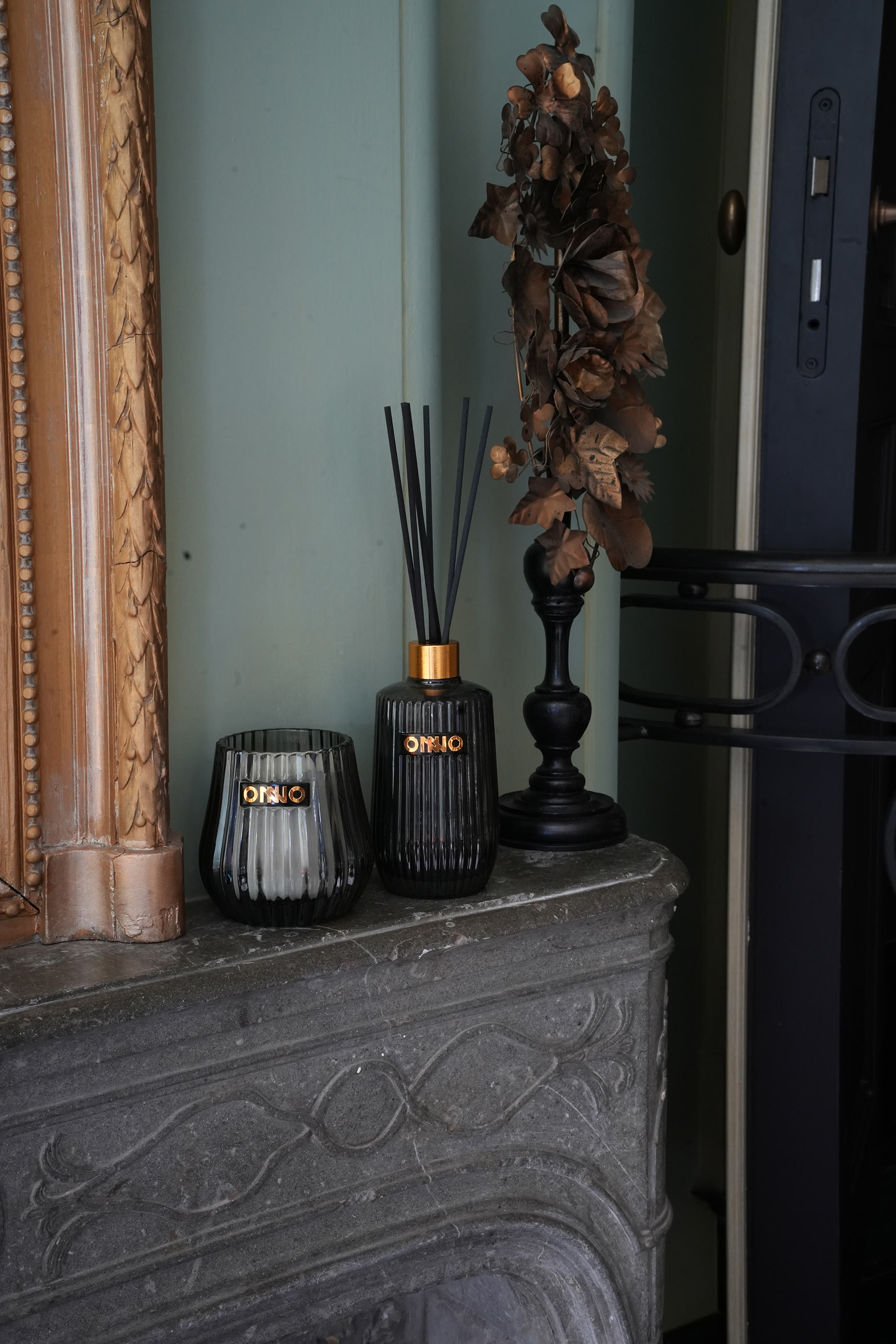 Electic Candle + Zanzibar Diffuser Gift Set 